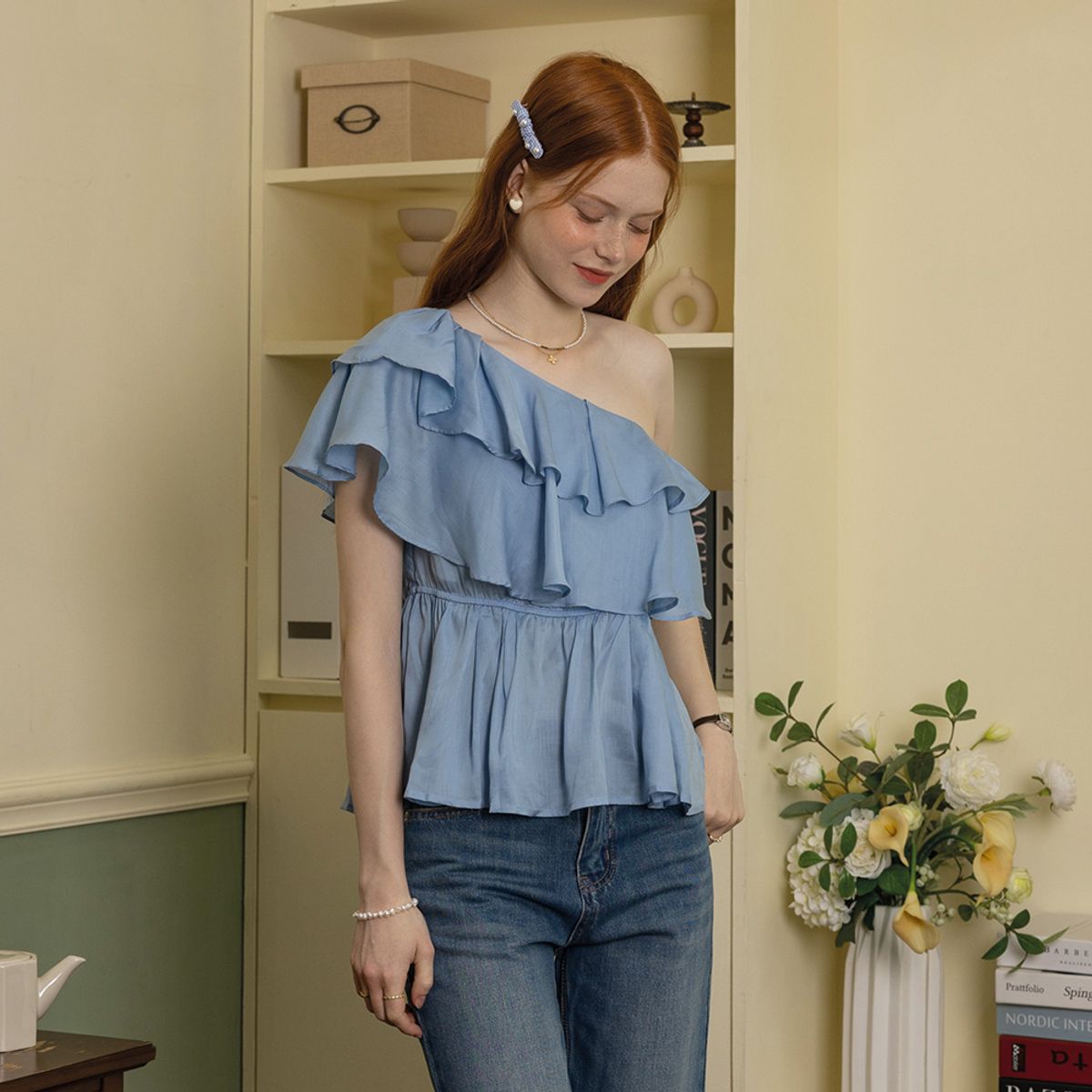 던드롭(DUNDROP) DD_Off-the-shoulder layered top_BLUE