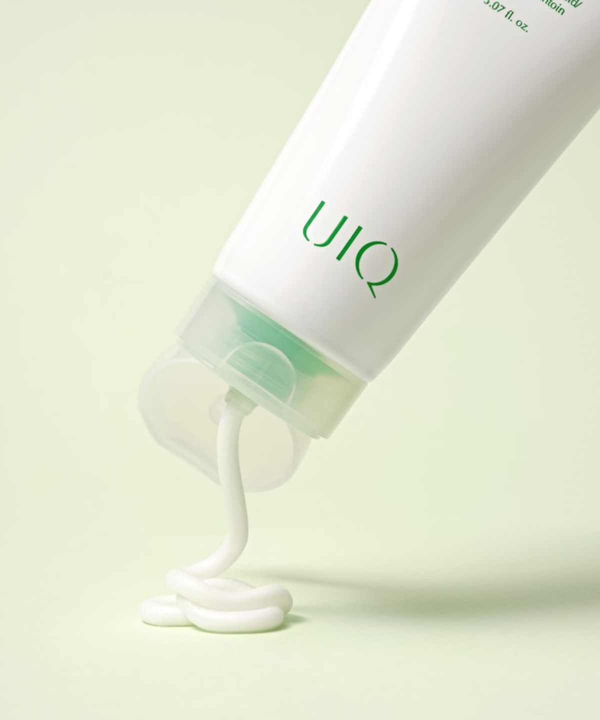 유이크(UIQ) 바이옴 레미디 아크네 클렌징 폼 150ml