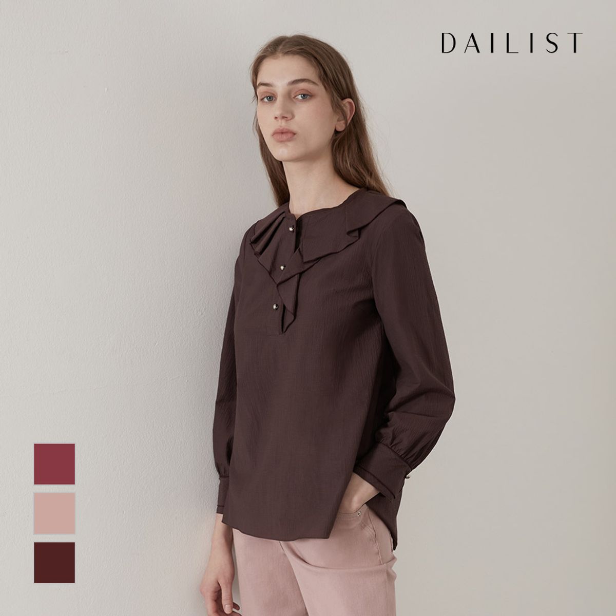 데일리스트(DAILIST) 프릴카라 단추 블라우스_MDBNLYF7311