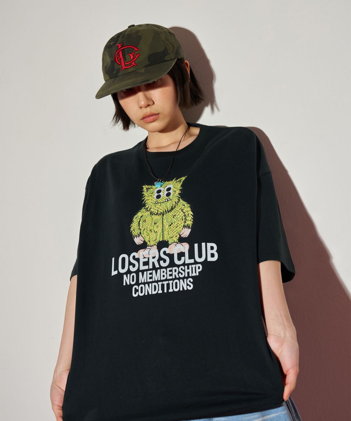루저스클럽(LOSERS CLUB) 예티 그래픽 반팔티셔츠 블랙