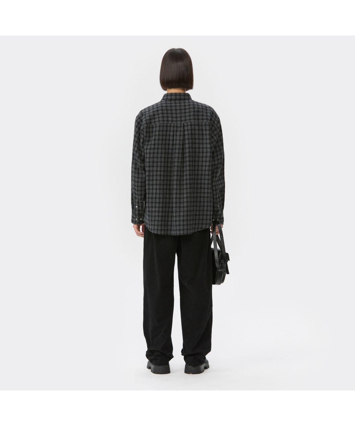 커스텀멜로우(CUSTOMELLOW) Black Wide Fit One Tuck Corduroy Pants CWPAW25842BKX