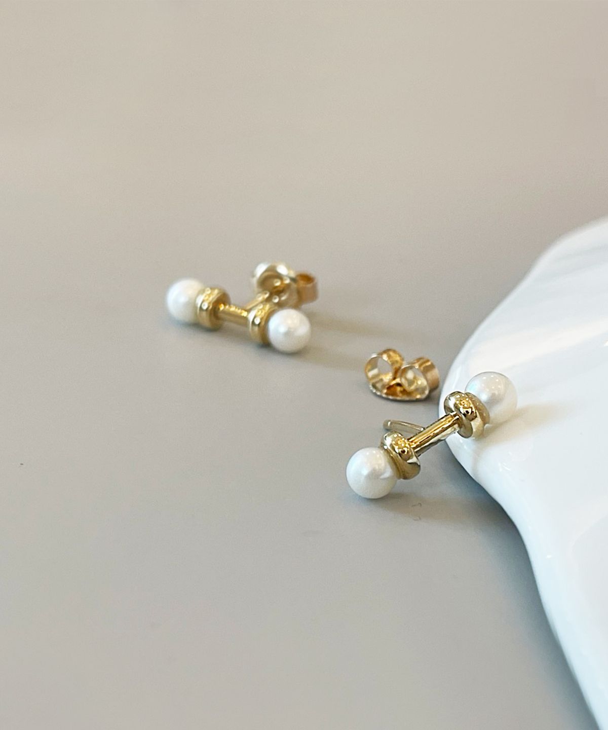 트렌카디즘(TRENCADISM) 다니엘 귀걸이 14K 골드 담수진주 이어링 DANIELLE_Earring_DNE16HGPL
