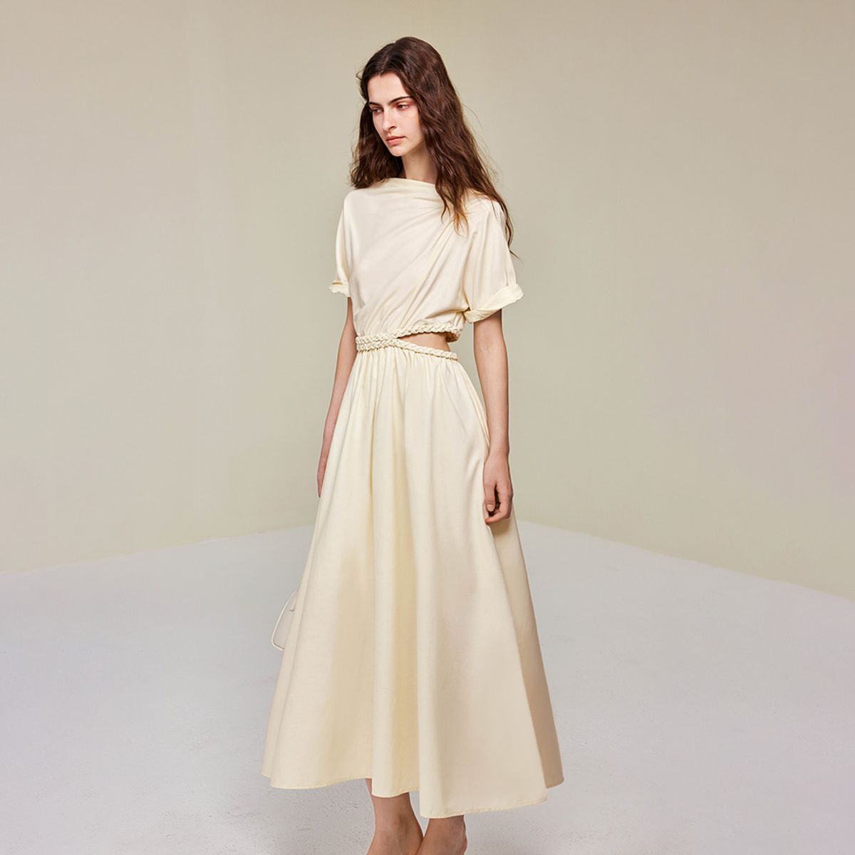 와이와이아이엠(YYIAM) YY_Belt a-line cut-out dress