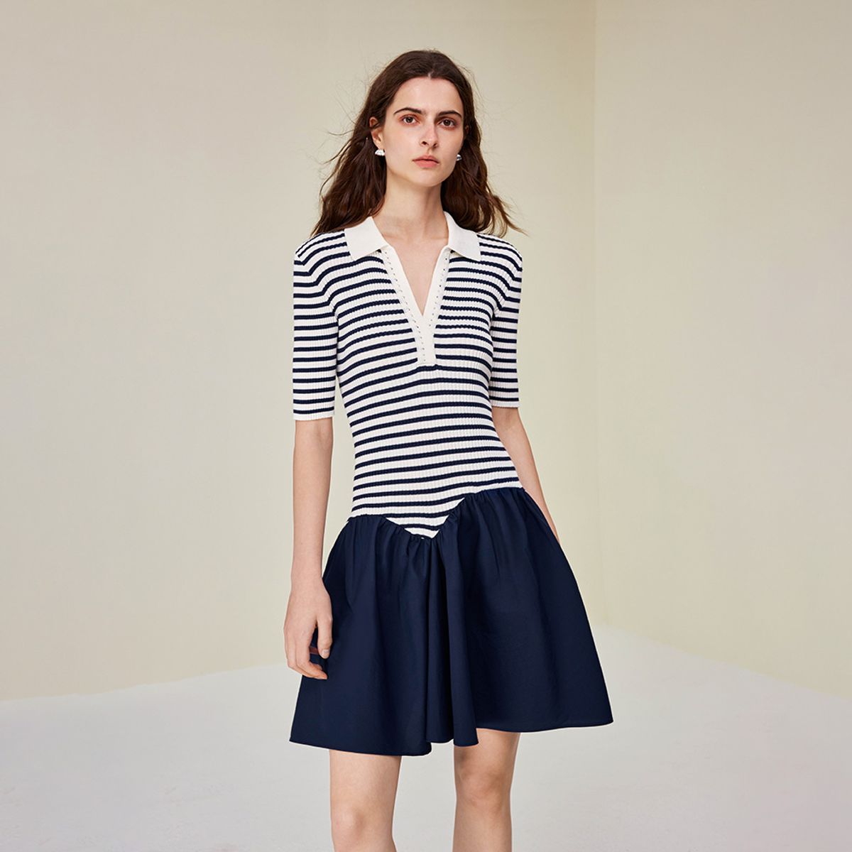 와이와이아이엠(YYIAM) YY_Stitched striped contrasting dress