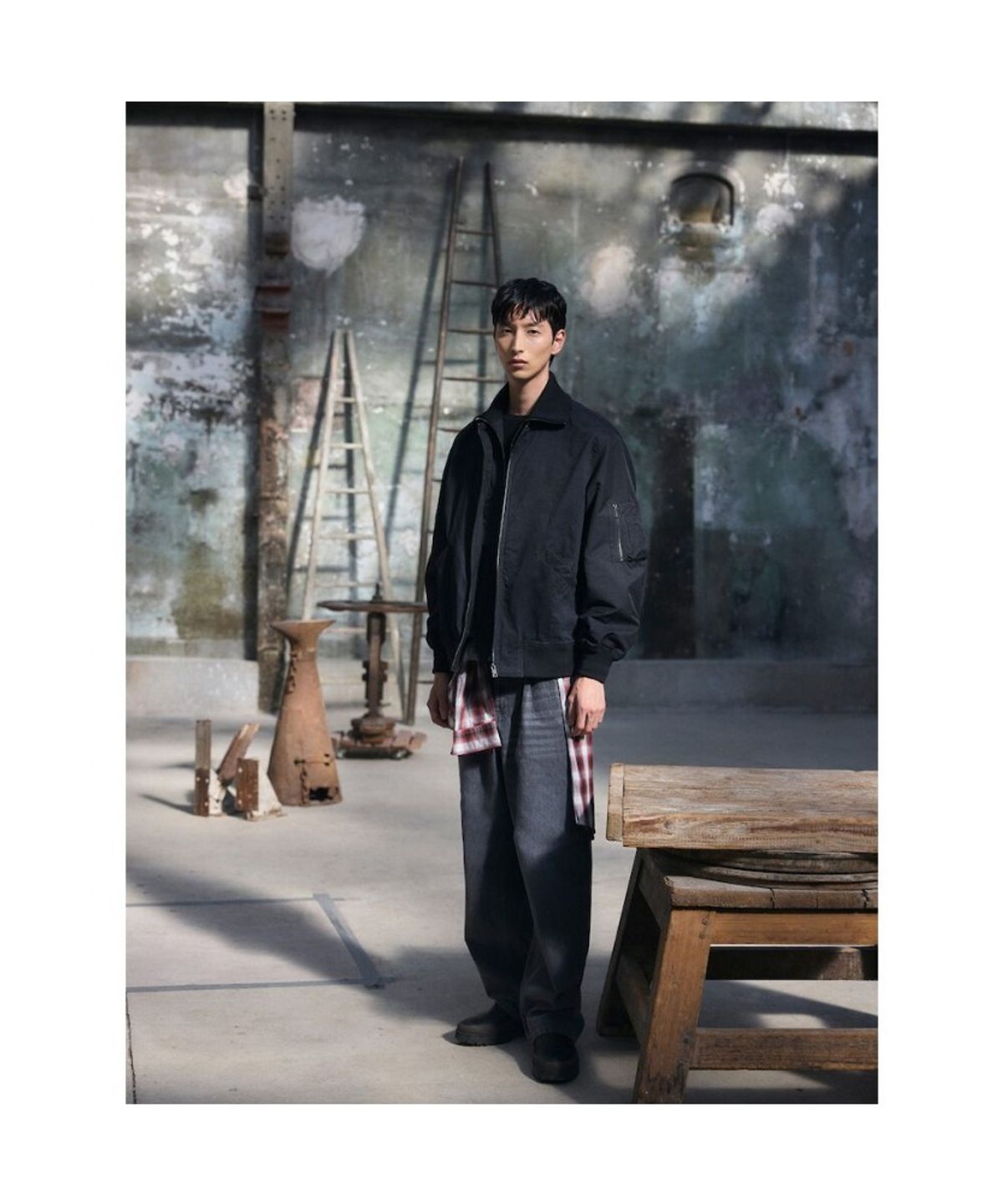 시프트지(SHIFT.G) Semi Wide Tapered Denim Pants  Black