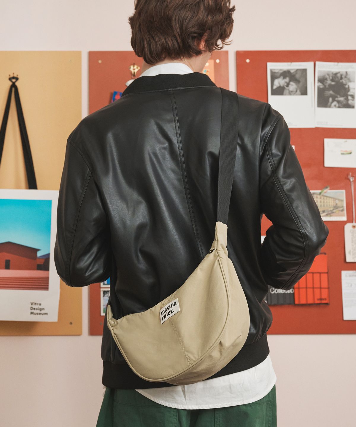 마스마룰즈(MASMARULEZ) mini ver. Halfmoon cross bag_Khaki beige