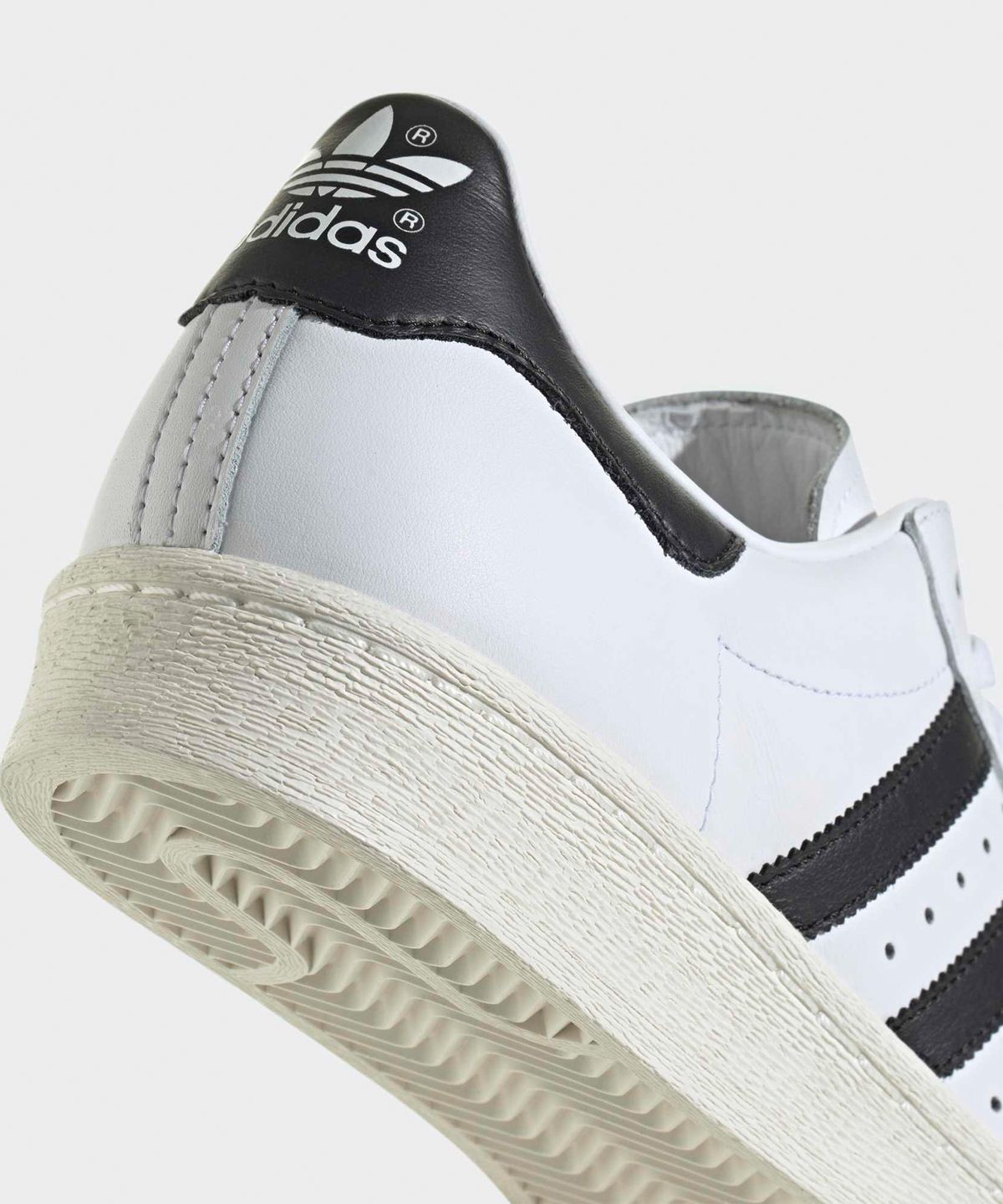 아디다스(ADIDAS) 슈퍼스타 82 - 화이트:블랙 / JI2025