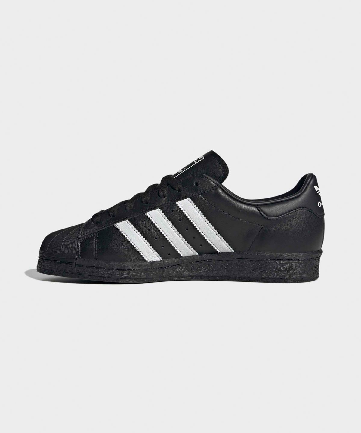 아디다스(ADIDAS) 슈퍼스타 82 - 블랙:화이트 / JI2026