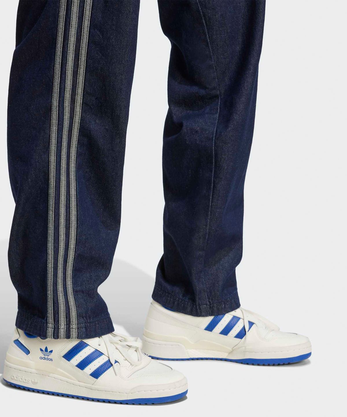 아디다스(ADIDAS) 루스 트랙 팬츠 데님 스톤 - 인디고데님 / JX6459