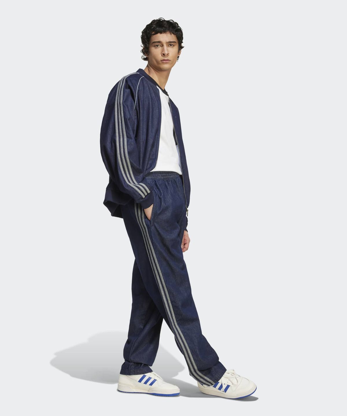 아디다스(ADIDAS) 루스 트랙 팬츠 데님 스톤 - 인디고데님 / JX6459