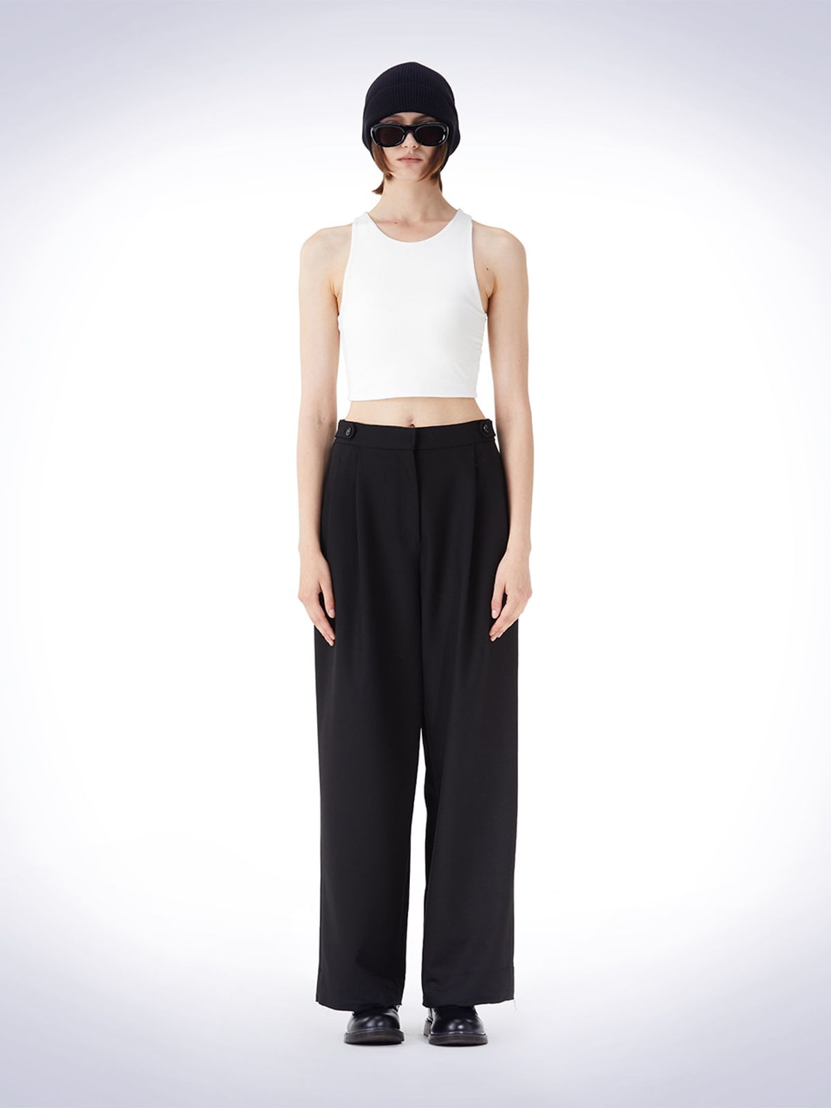 하우스공칠이씨(HAUS072C) BIZO POINT WIDE PANTS BLACK