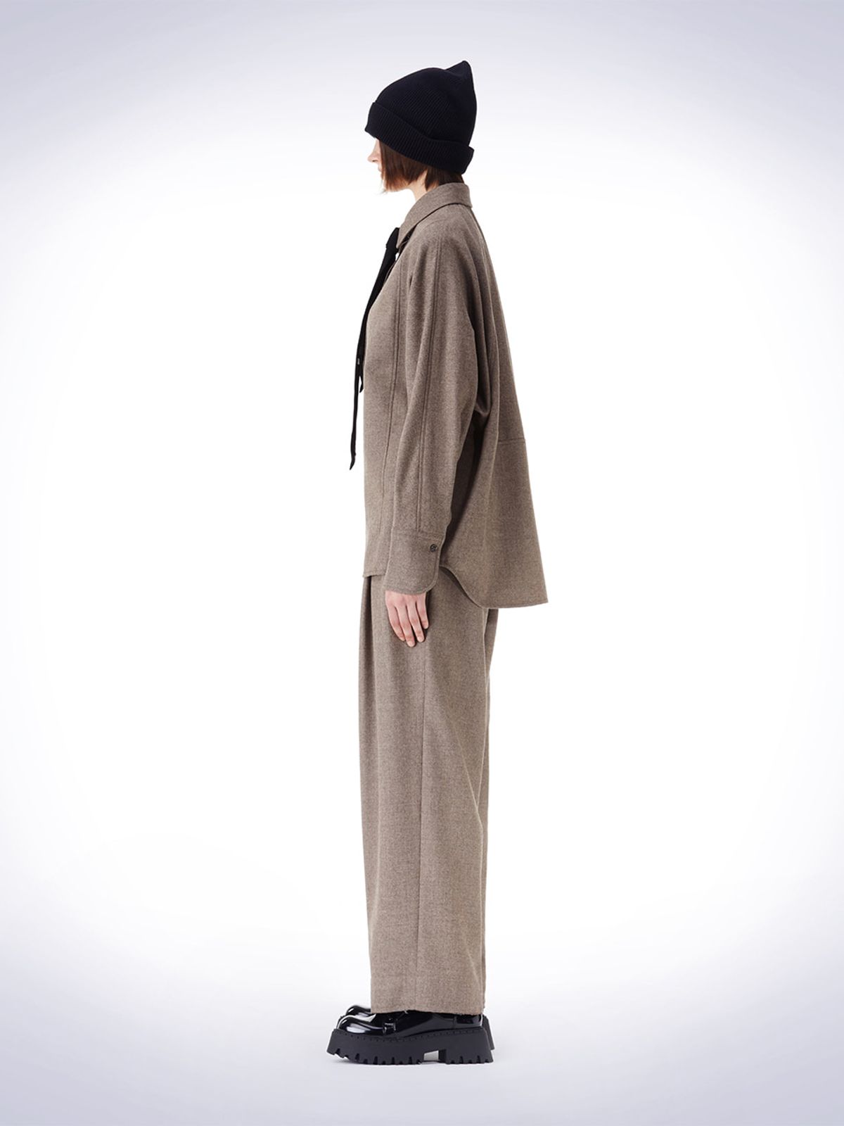 하우스공칠이씨(HAUS072C) BIZO POINT WIDE PANTS BROWN