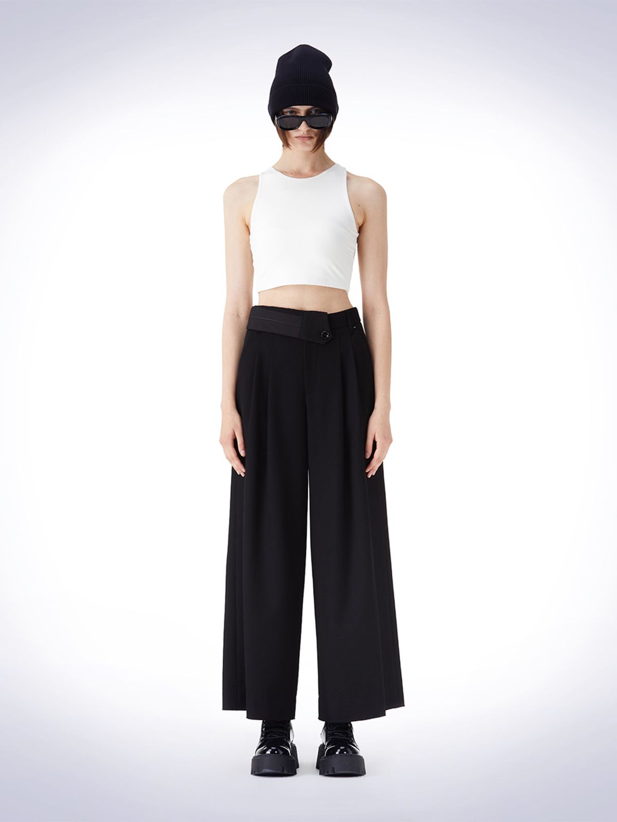 하우스공칠이씨(HAUS072C) WAIST POINT TWO-TUCK WIDE PANTS BLACK