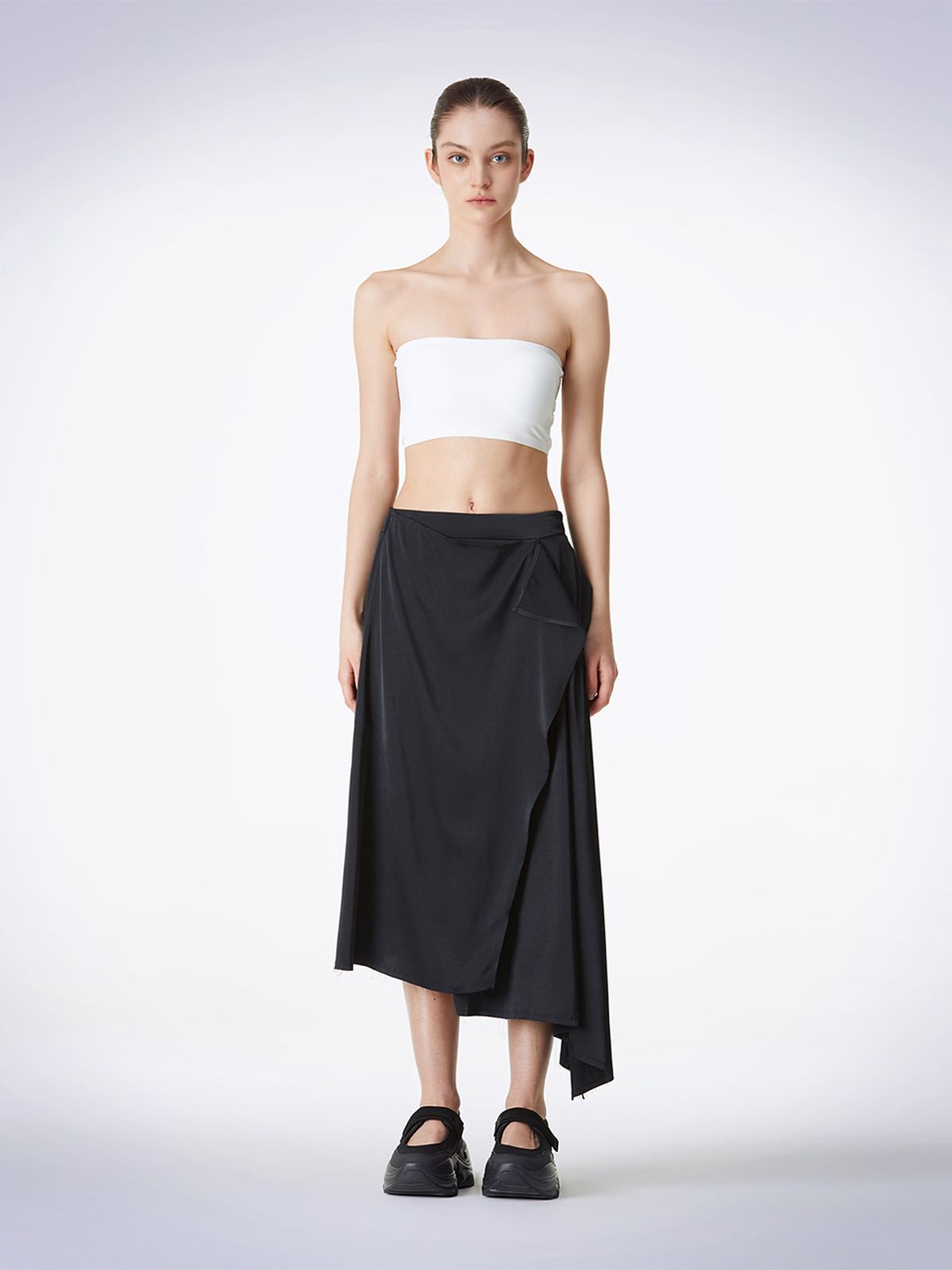 하우스공칠이씨(HAUS072C) ARITA SKIRT BLACK