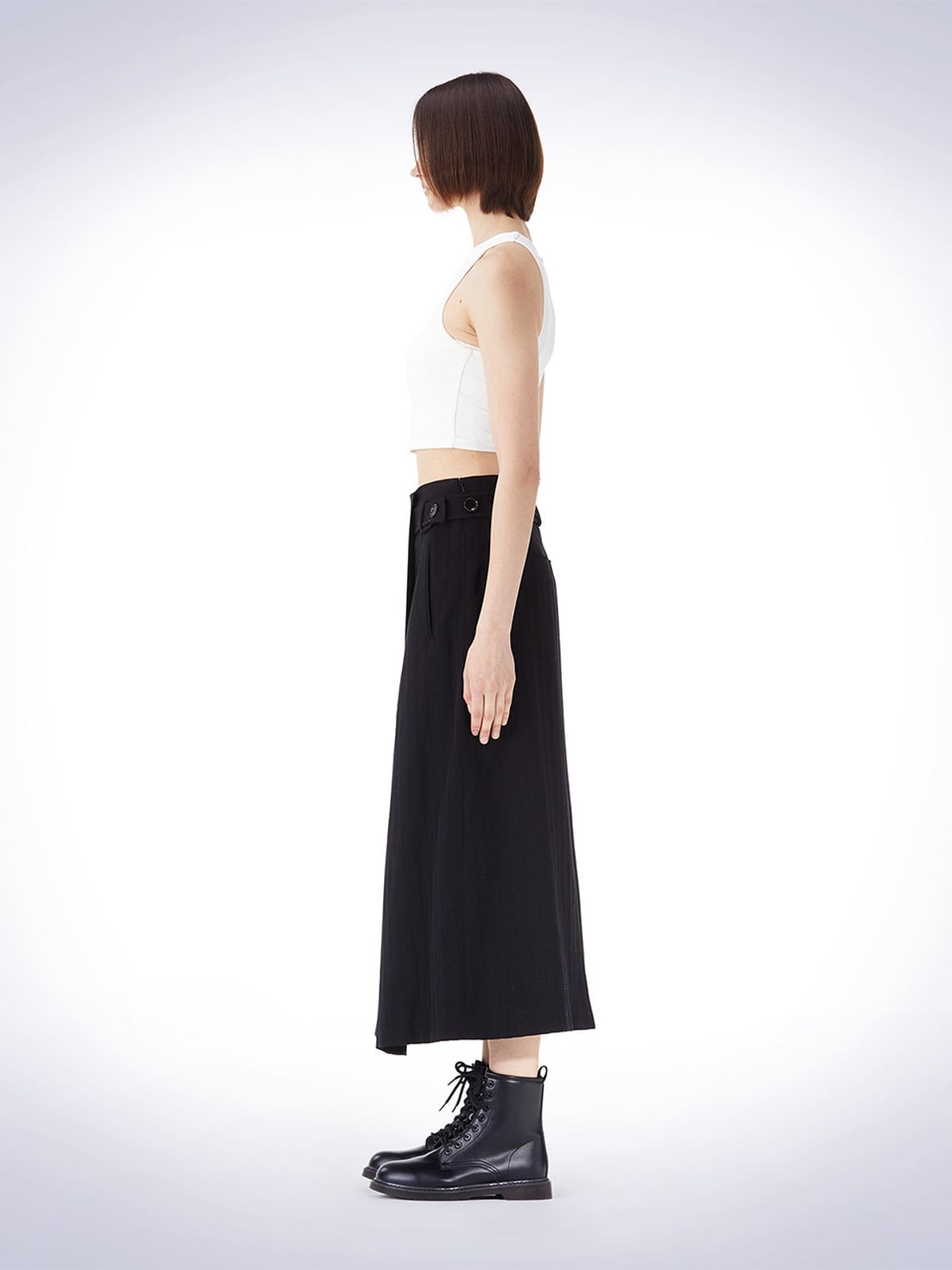 하우스공칠이씨(HAUS072C) DIAGONAL TUCK BELT SKIRT BLACK
