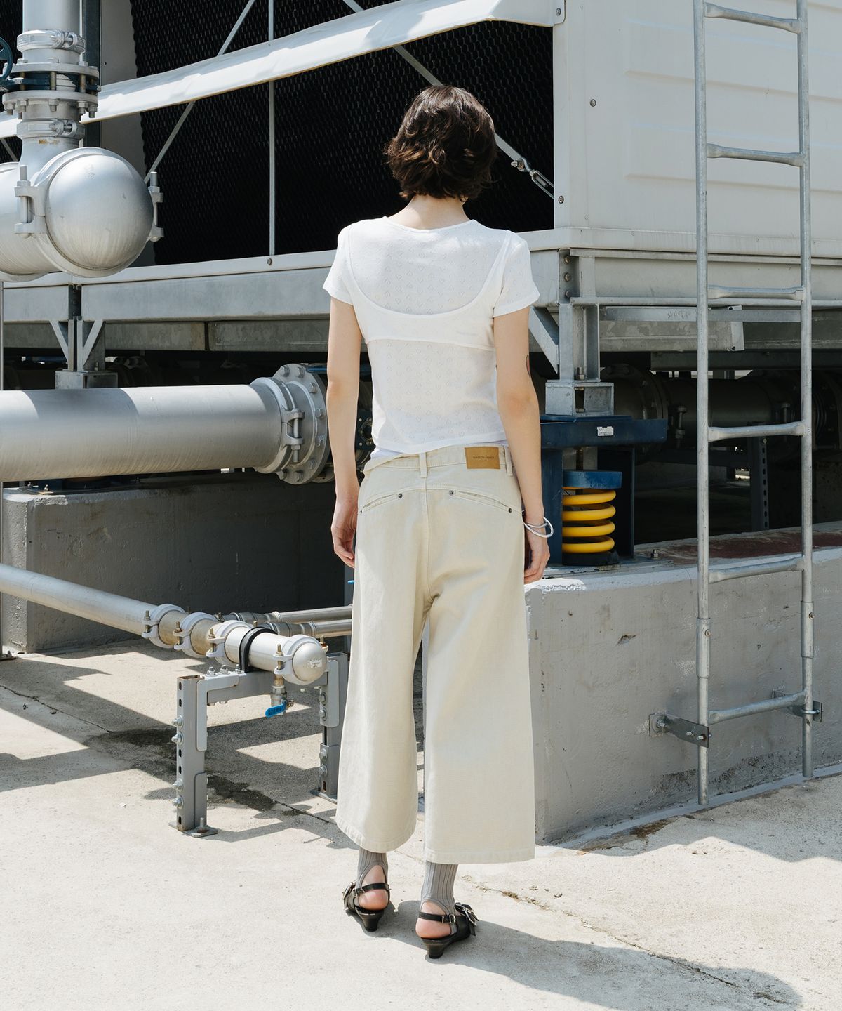 쓰리투에이티(THREE TO EIGHTY) MOCK BUSTIER LAYER TEE WHITE
