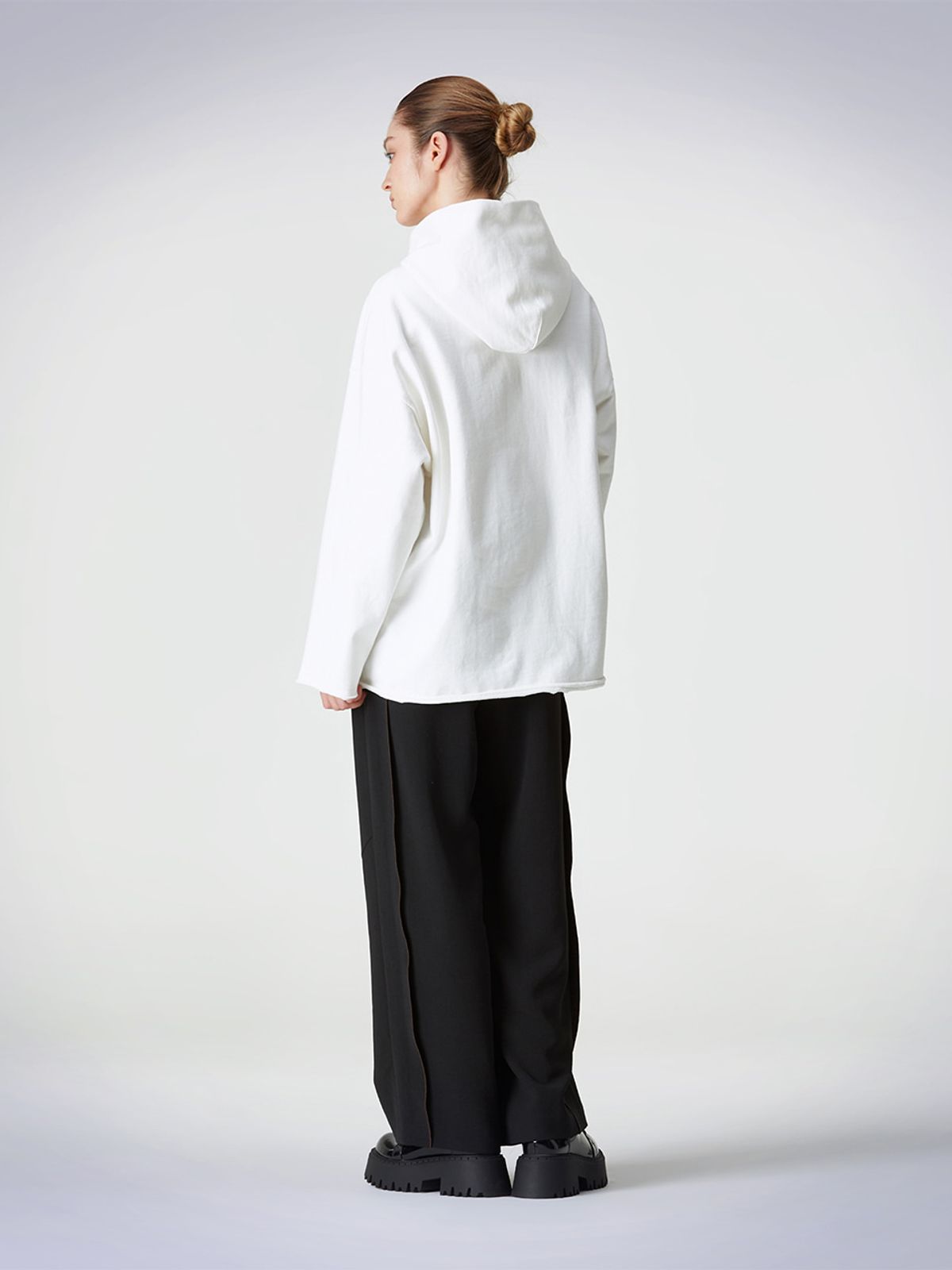 하우스공칠이씨(HAUS072C) BUNNY T-SHIRTS WHITE