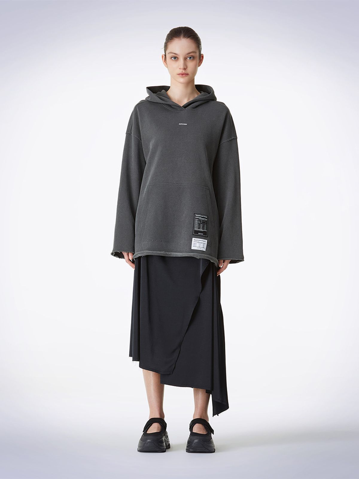 하우스공칠이씨(HAUS072C) BUNNY T-SHIRTS DARK GREY