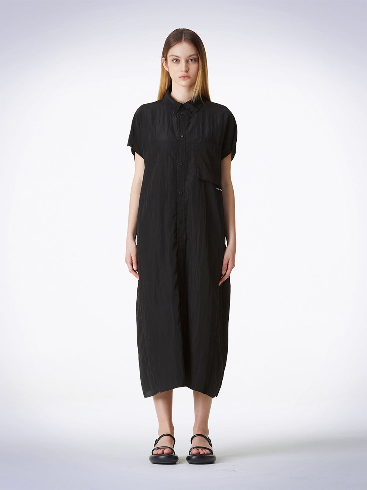 하우스공칠이씨(HAUS072C) SAN ONE-PIECE BLACK
