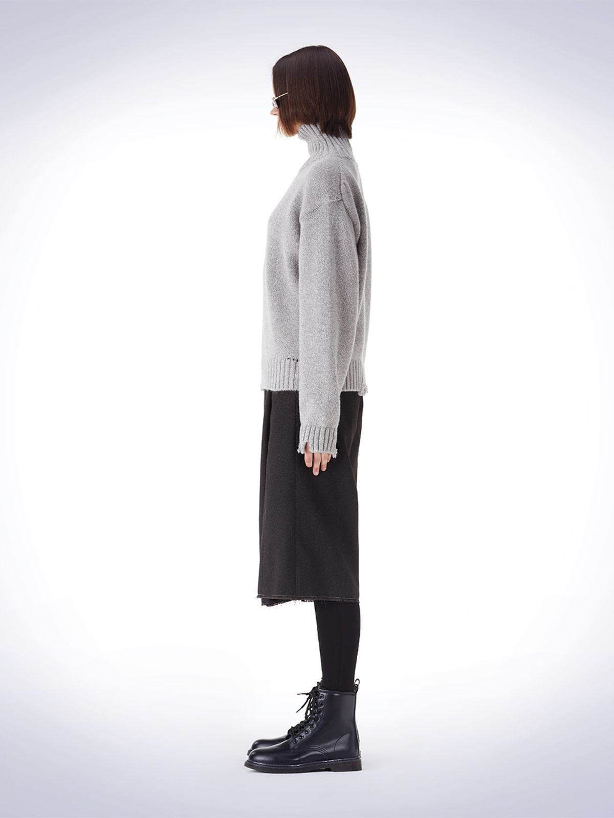 하우스공칠이씨(HAUS072C) DAMAGE HIGH-NECK PULLOVER KNIT BEIGE
