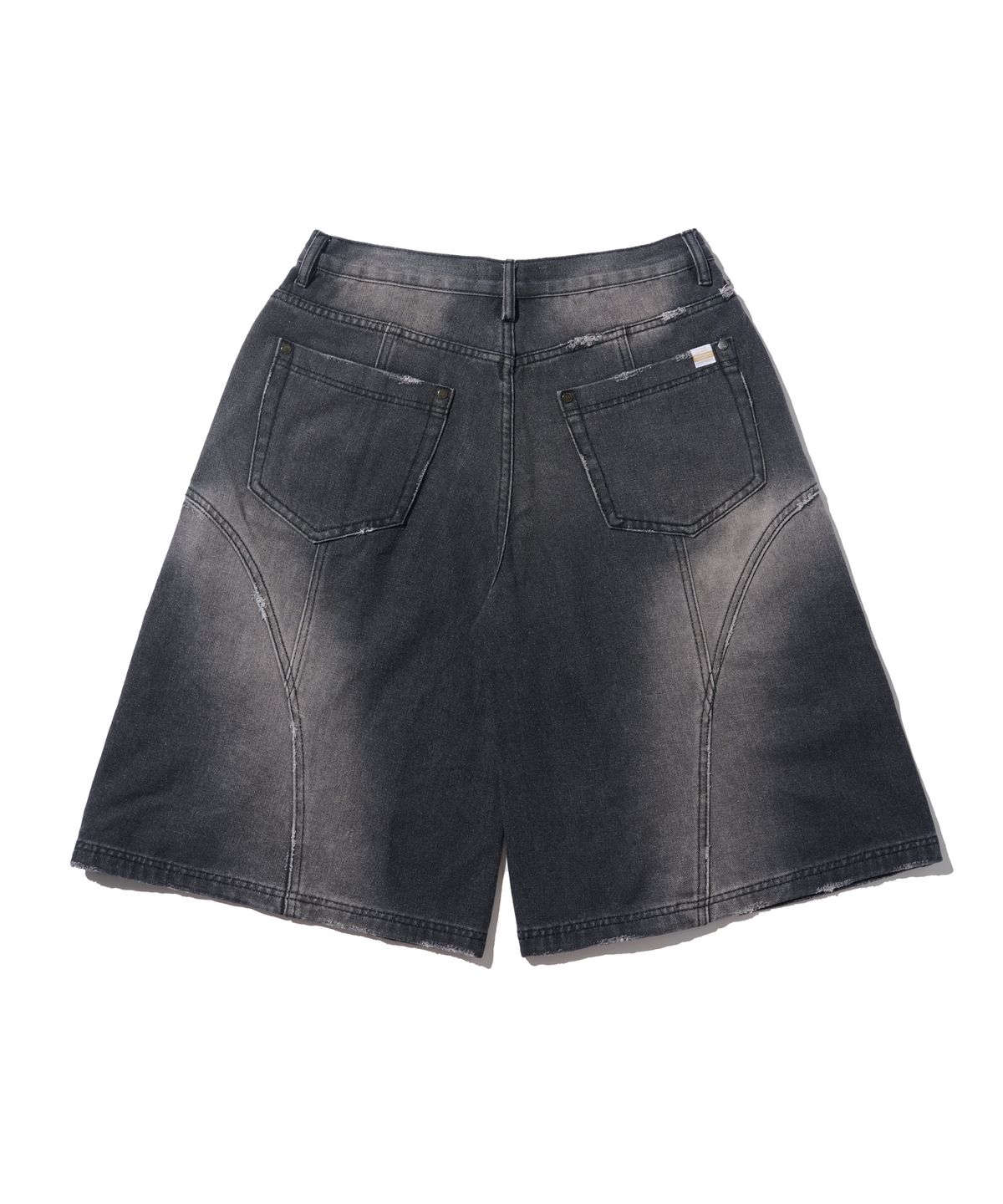 카고브로스 포 우먼(CARGOBROS FOR WOMAN) 웨이브 커브 컷 버뮤다 데님 팬츠 (흑청)