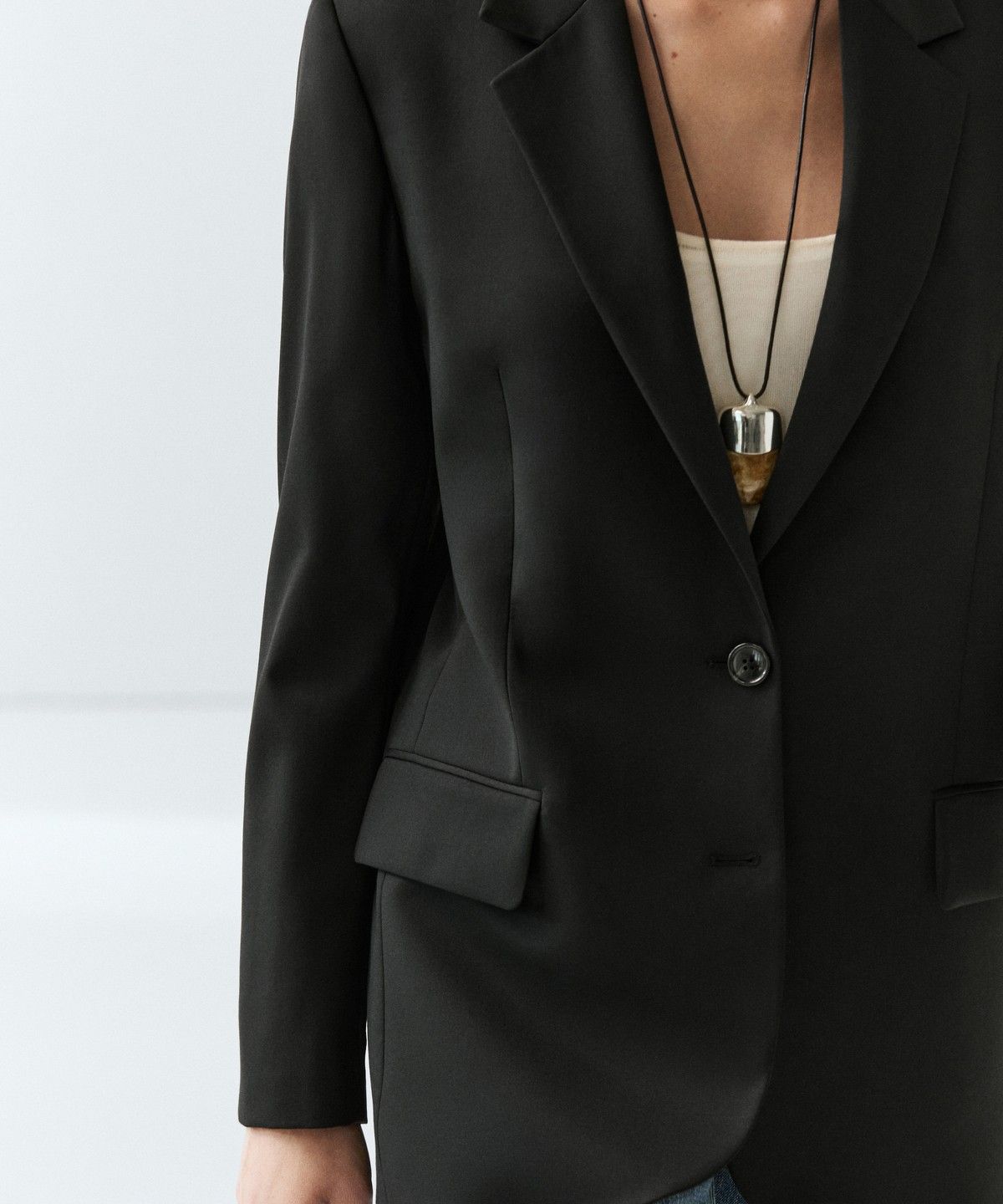 마시모두띠(MASSIMO DUTTI) 100% 엑스트라 파인 울 투 버튼 블레이저