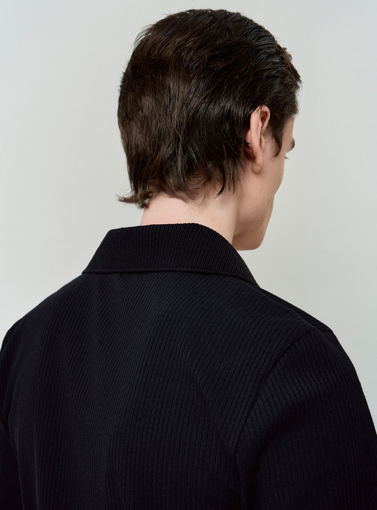 쿠르베(COURBE) V-NECK POLO (Black)