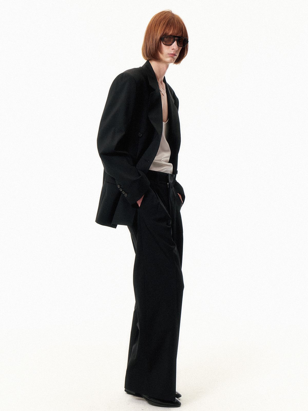 쿠르베(COURBE) Double Notched Brested Blazer (Black)
