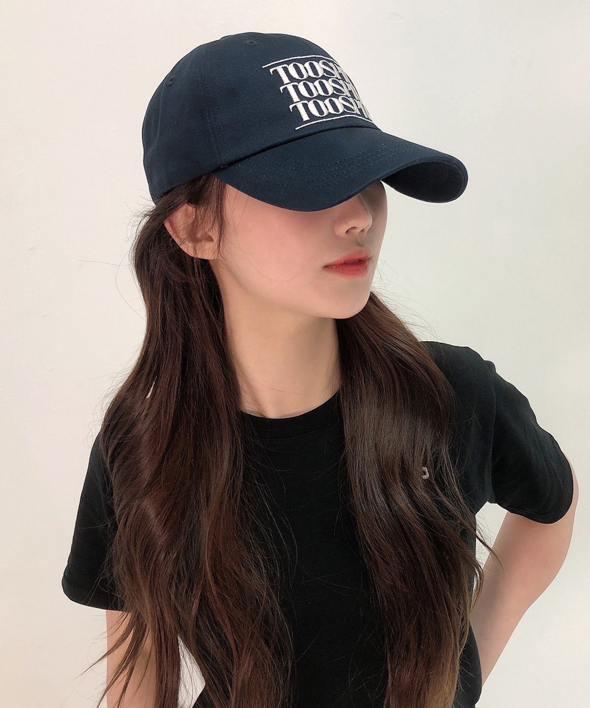 투에스핏(TOOSPIT) CLASSIC LOGO BALL CAP (NAVY)