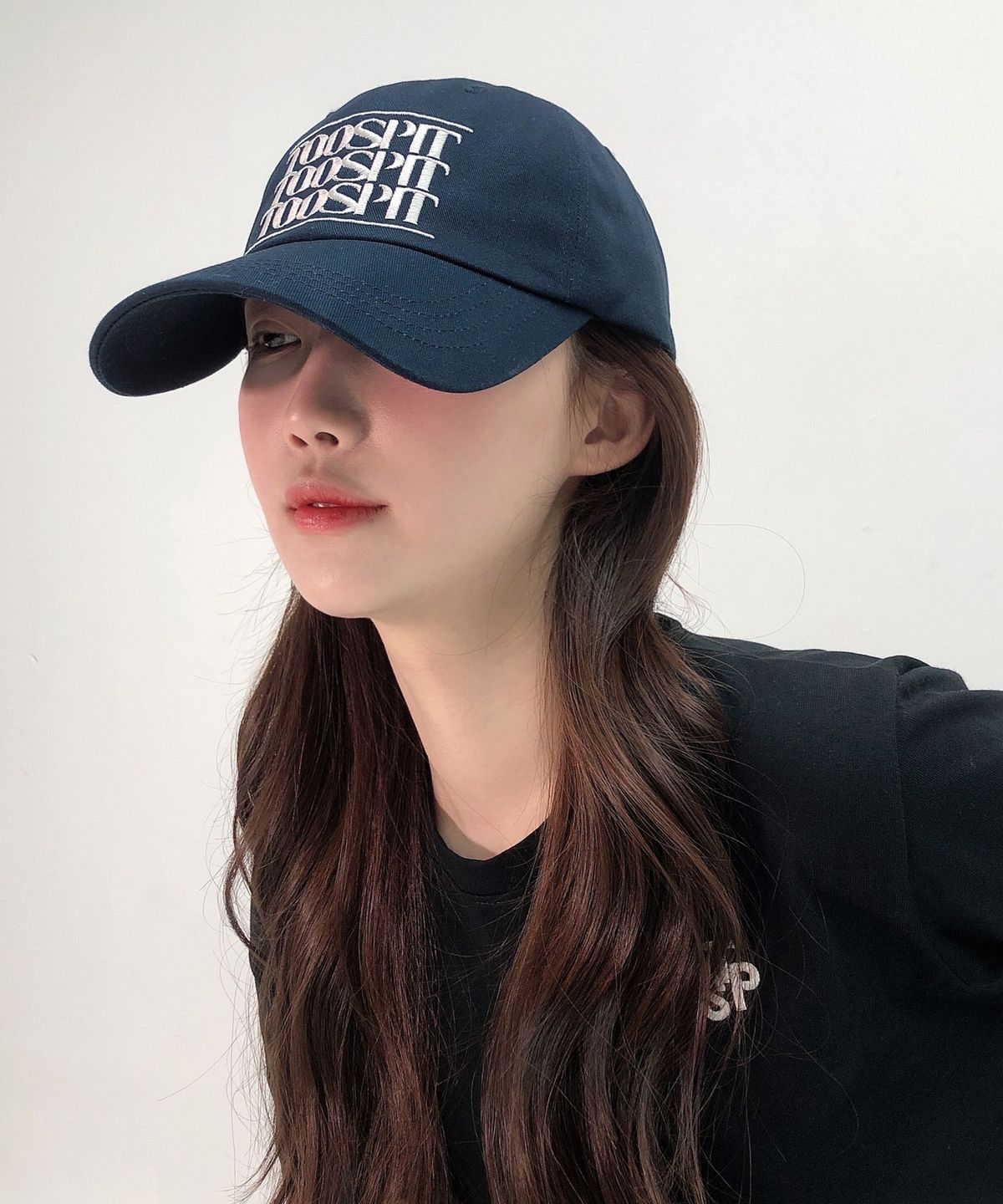 투에스핏(TOOSPIT) CLASSIC LOGO BALL CAP (NAVY)