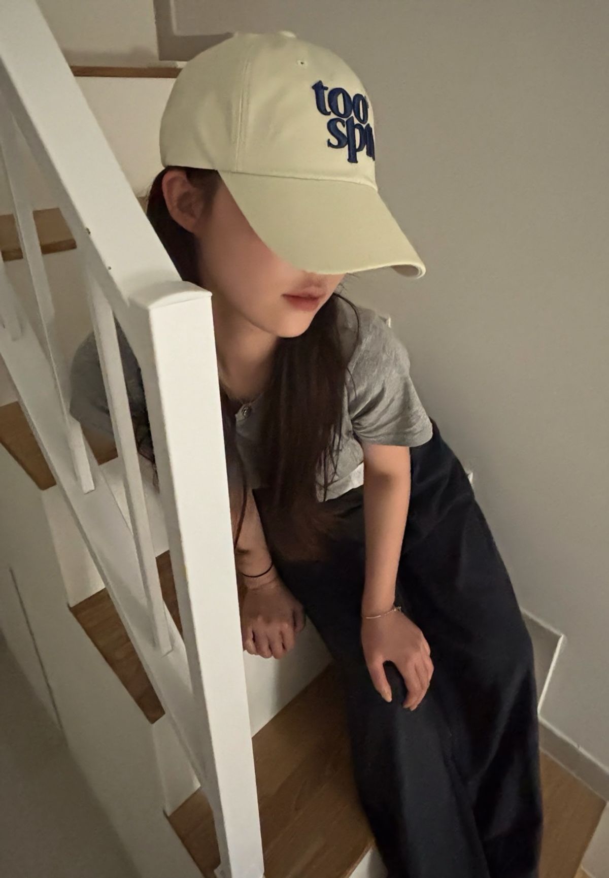 투에스핏(TOOSPIT) VOLUME LOGO BALL CAP (CREAM)