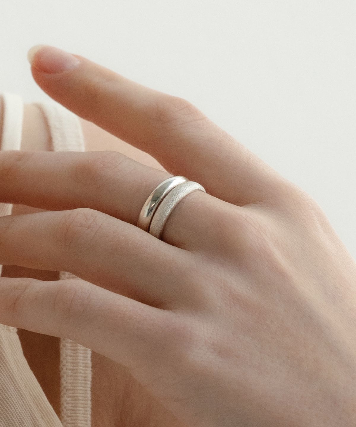 투쉐이드(TOUCHÉD) SHEEN TEXTURE RING (2SET)