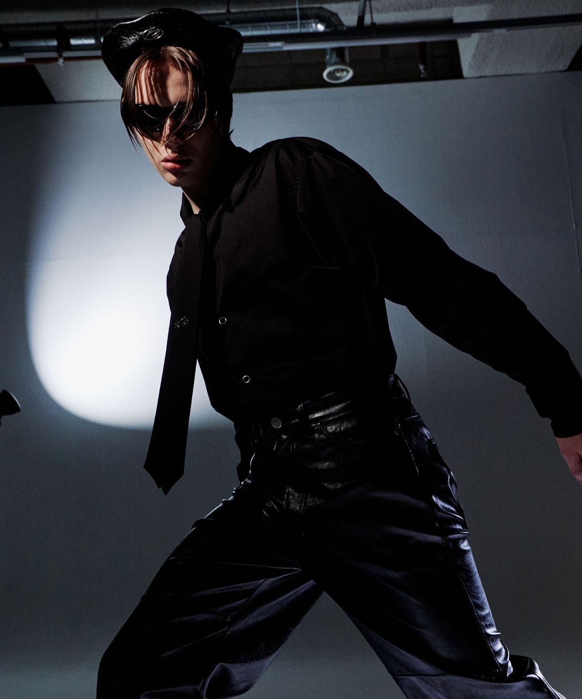 모어댄블랙(MORE THAN BLACK) LEATHER BERET