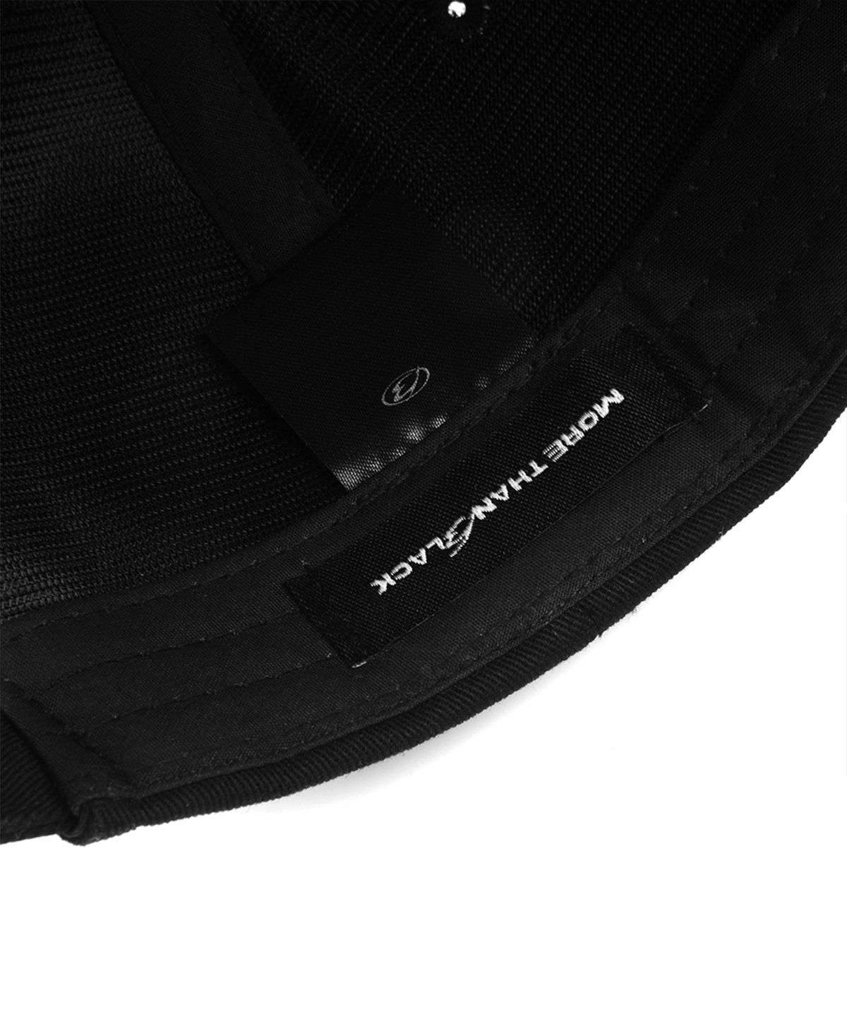 모어댄블랙(MORE THAN BLACK) CUT OFF CAP