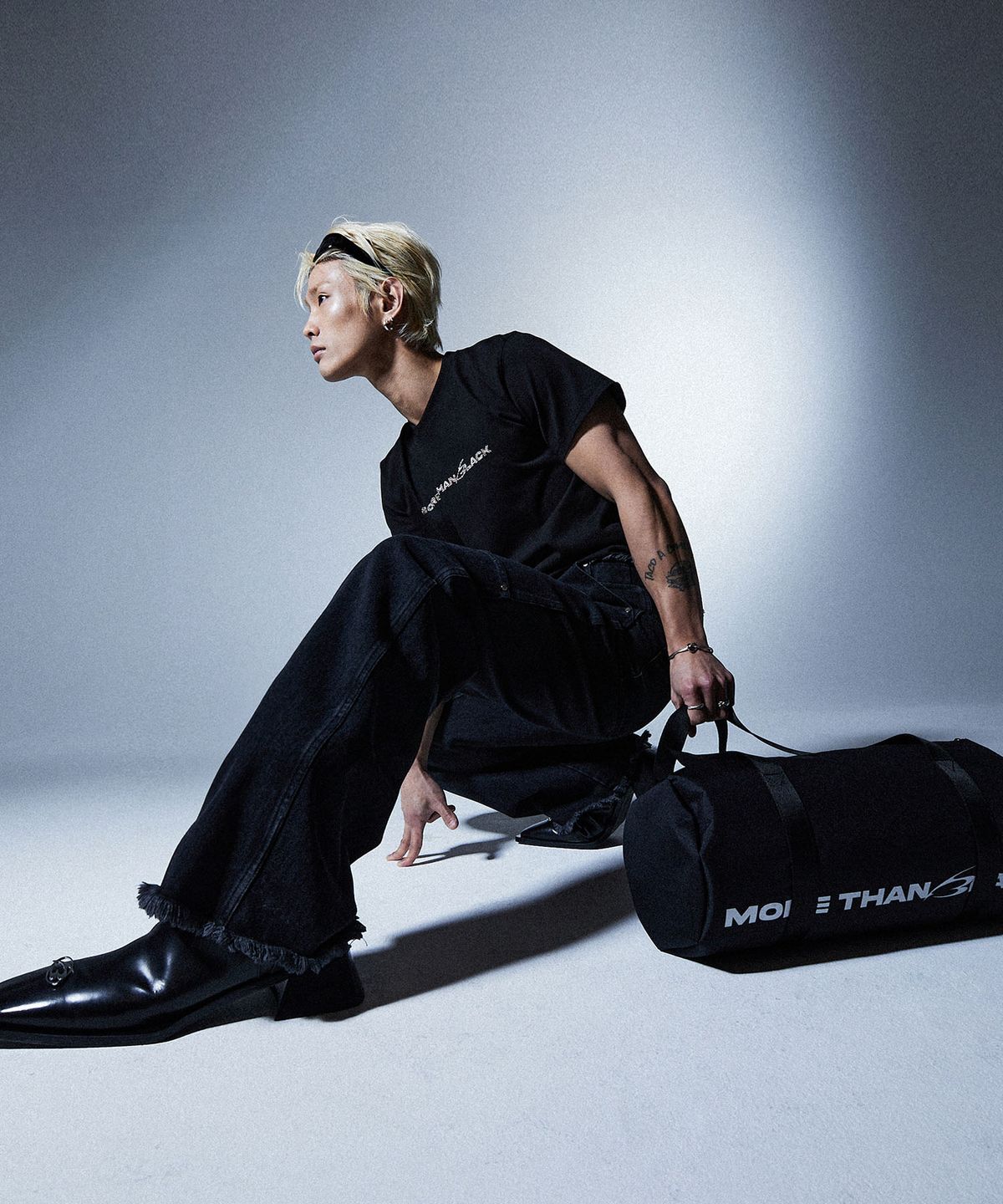 모어댄블랙(MORE THAN BLACK) POLY DUFFLE BAG