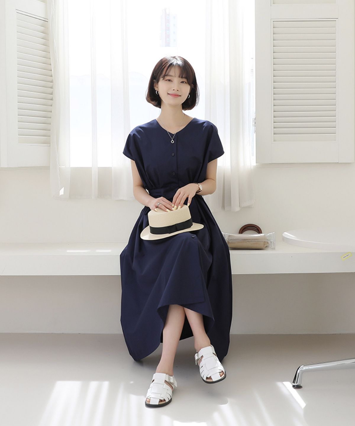 빼빼(BBAEBBAE) 버튼 리본스트랩 롱원피스