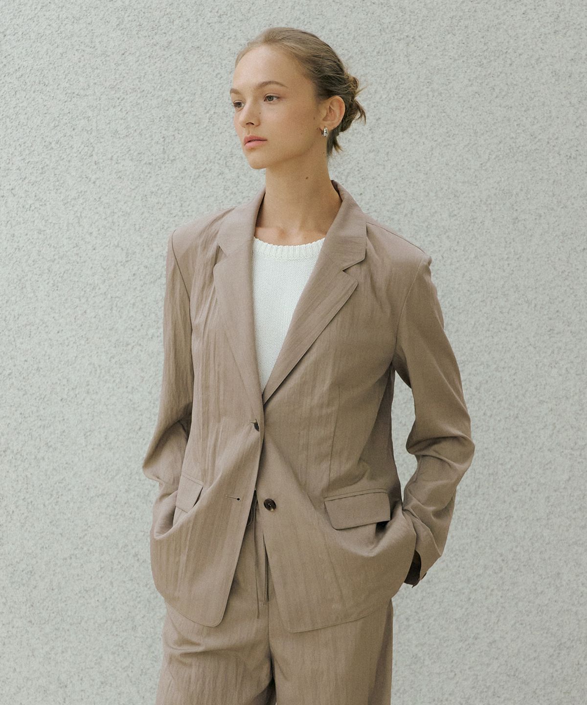 오떼뜨(OCTETTE) AIRY SOFT ANORAK BLAZER_2COLOR