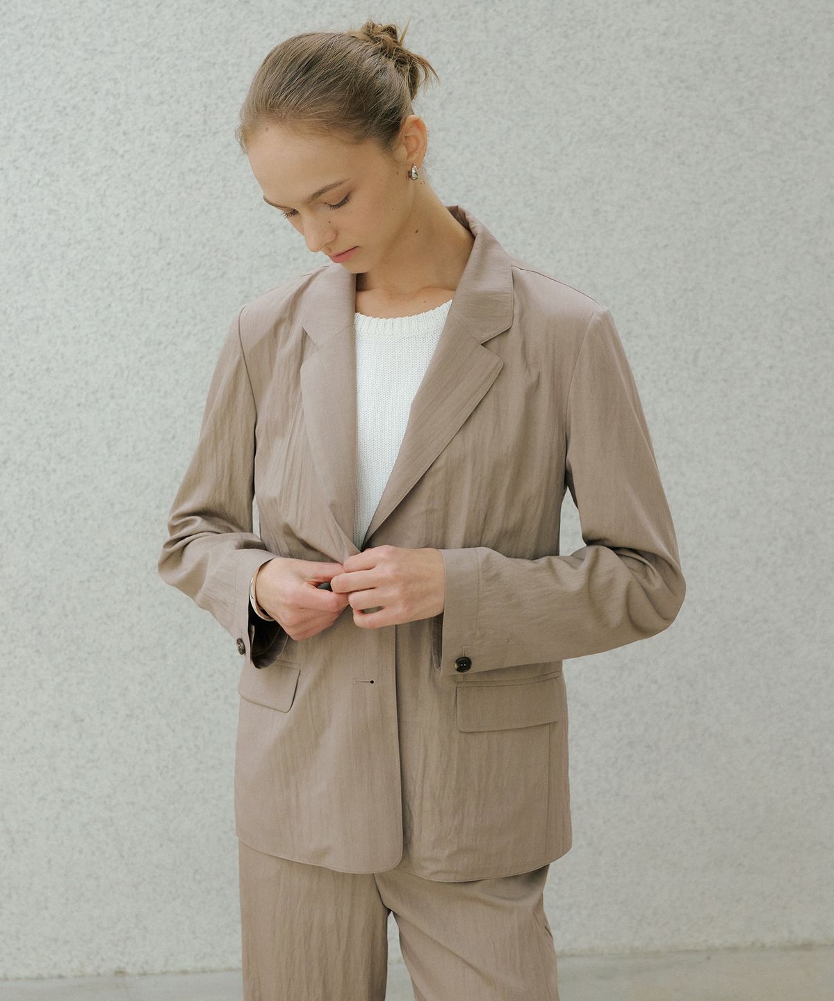오떼뜨(OCTETTE) AIRY SOFT ANORAK BLAZER_2COLOR