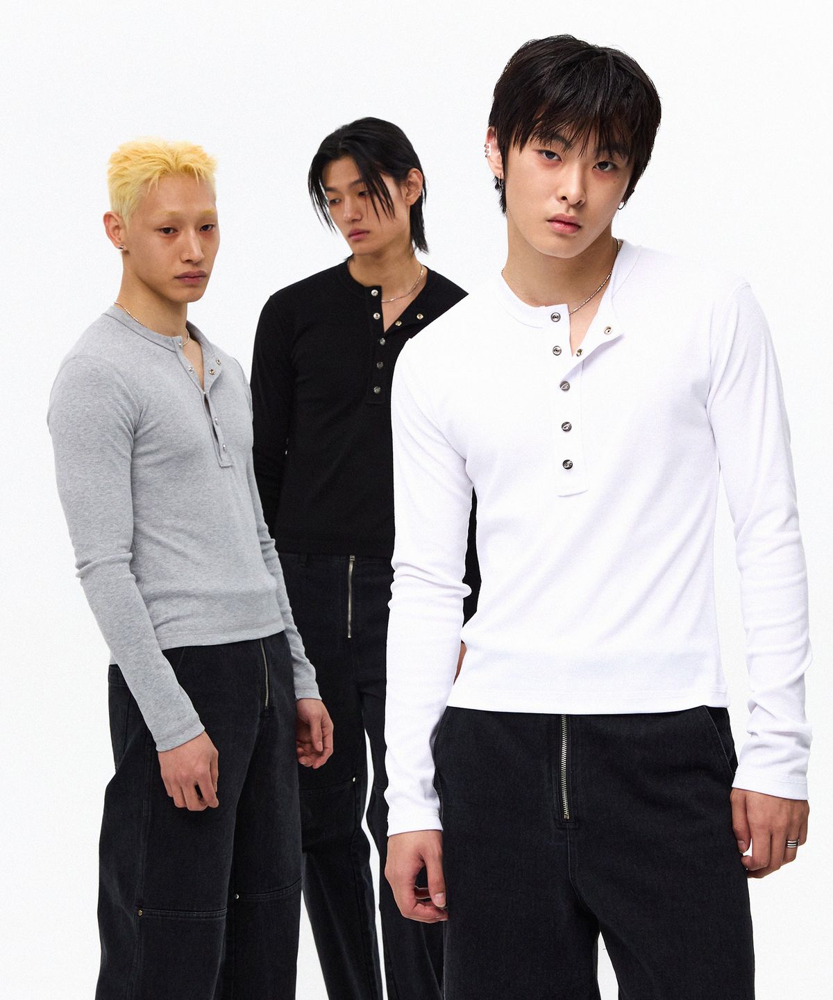 모어댄블랙(MORE THAN BLACK) CUT OFF SNAP LONG SLEEVE - GERY