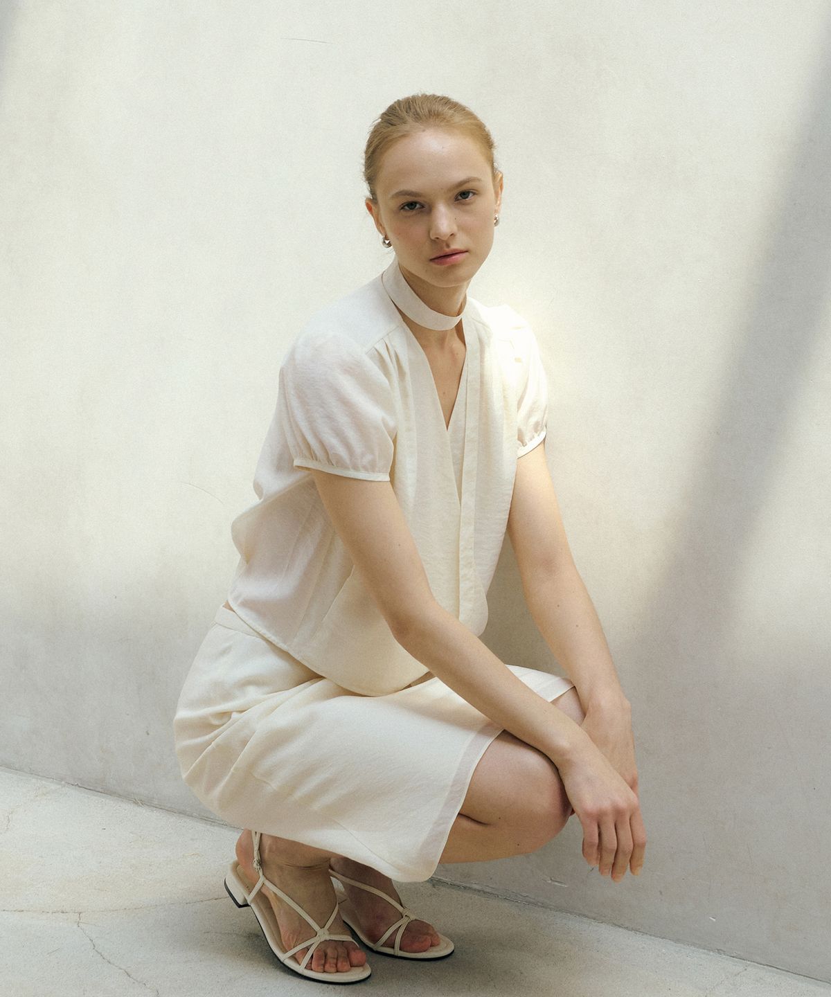 오떼뜨(OCTETTE) LORIN SHEER TIE BLOUSE_CREAM