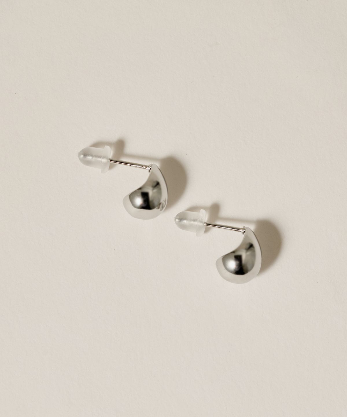 노비스도쿄(NOVICE TOKYO) 미니 볼륨 귀걸이 Mini Volume Pierce［Stainless］ / Silver