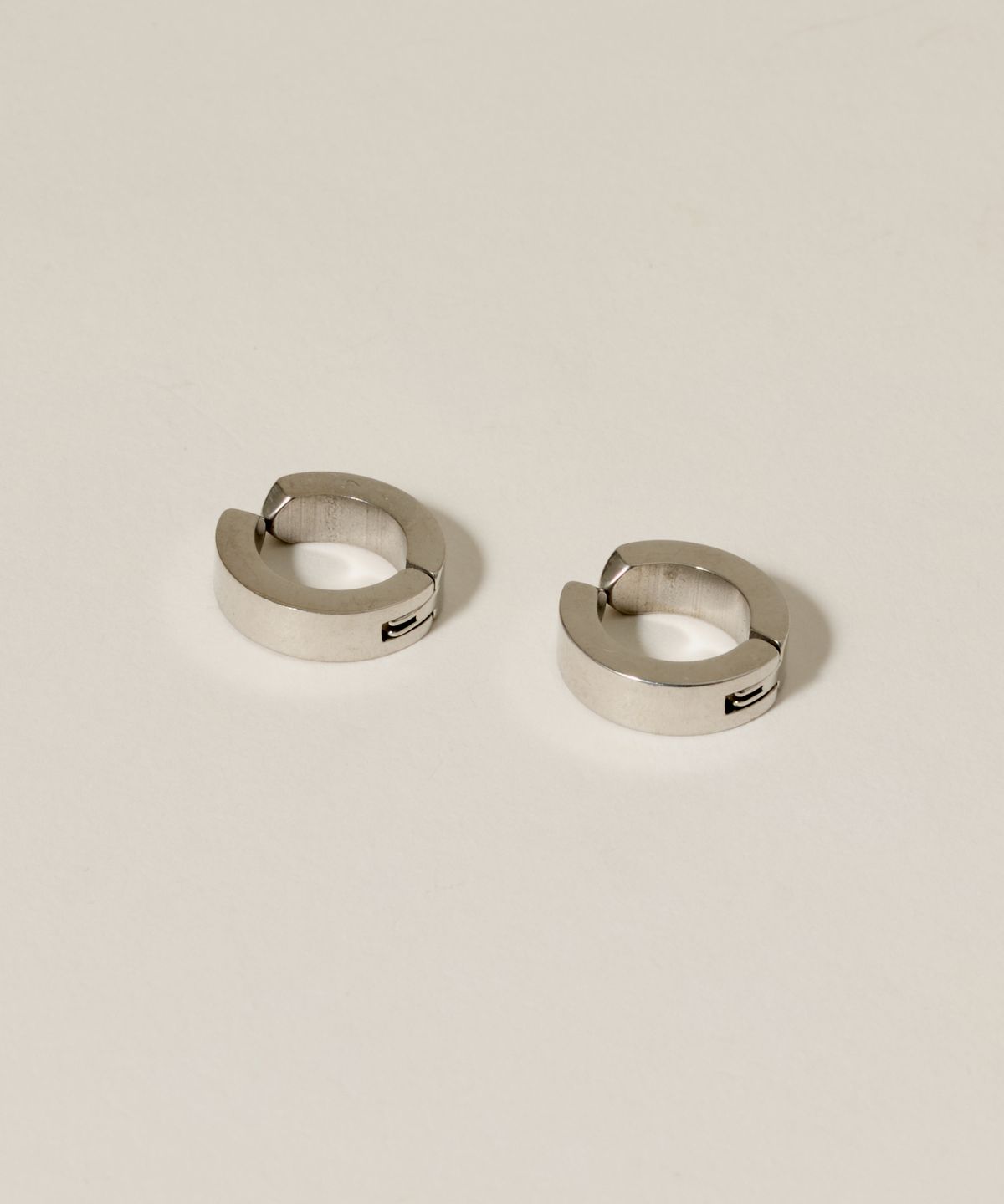 노비스도쿄(NOVICE TOKYO) 후프 이어링 [남녀공용] Hoop Earring［Stainless］ / Silver