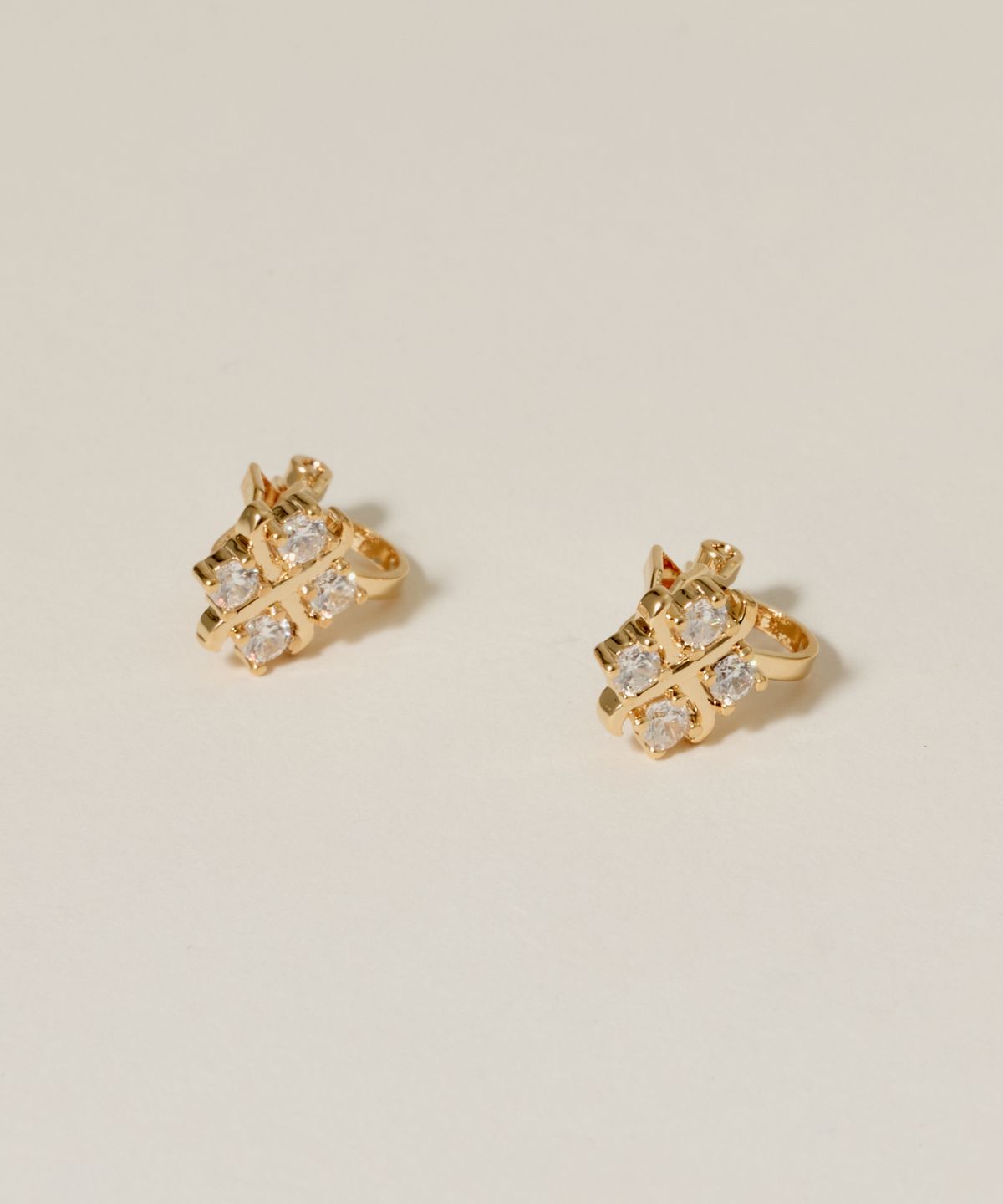 노비스도쿄(NOVICE TOKYO) 크로스 CZ 이어링 Cross CZ Earring  / Silver