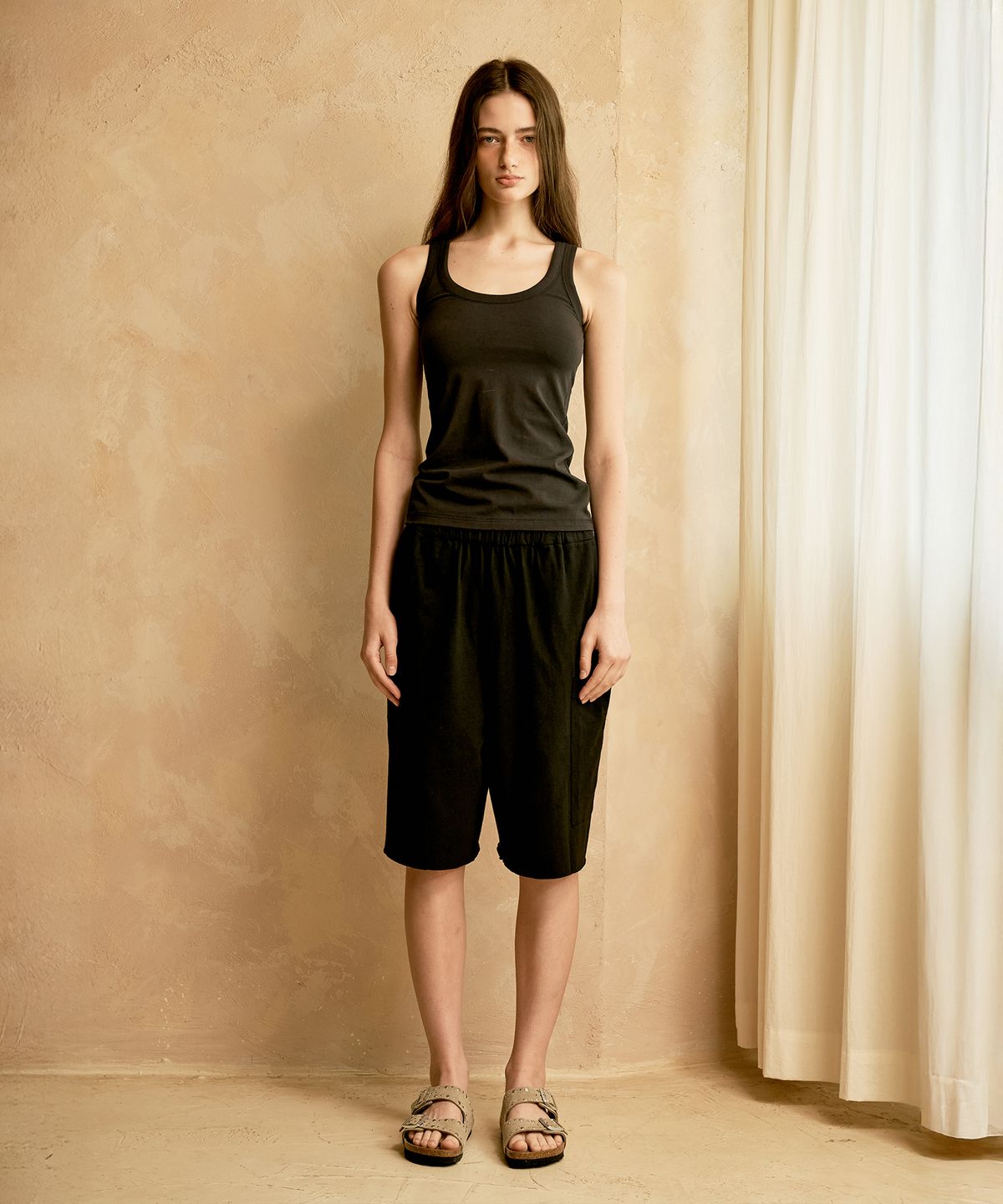 리 더블유(REW) COMFY SHORTS (BLACK)