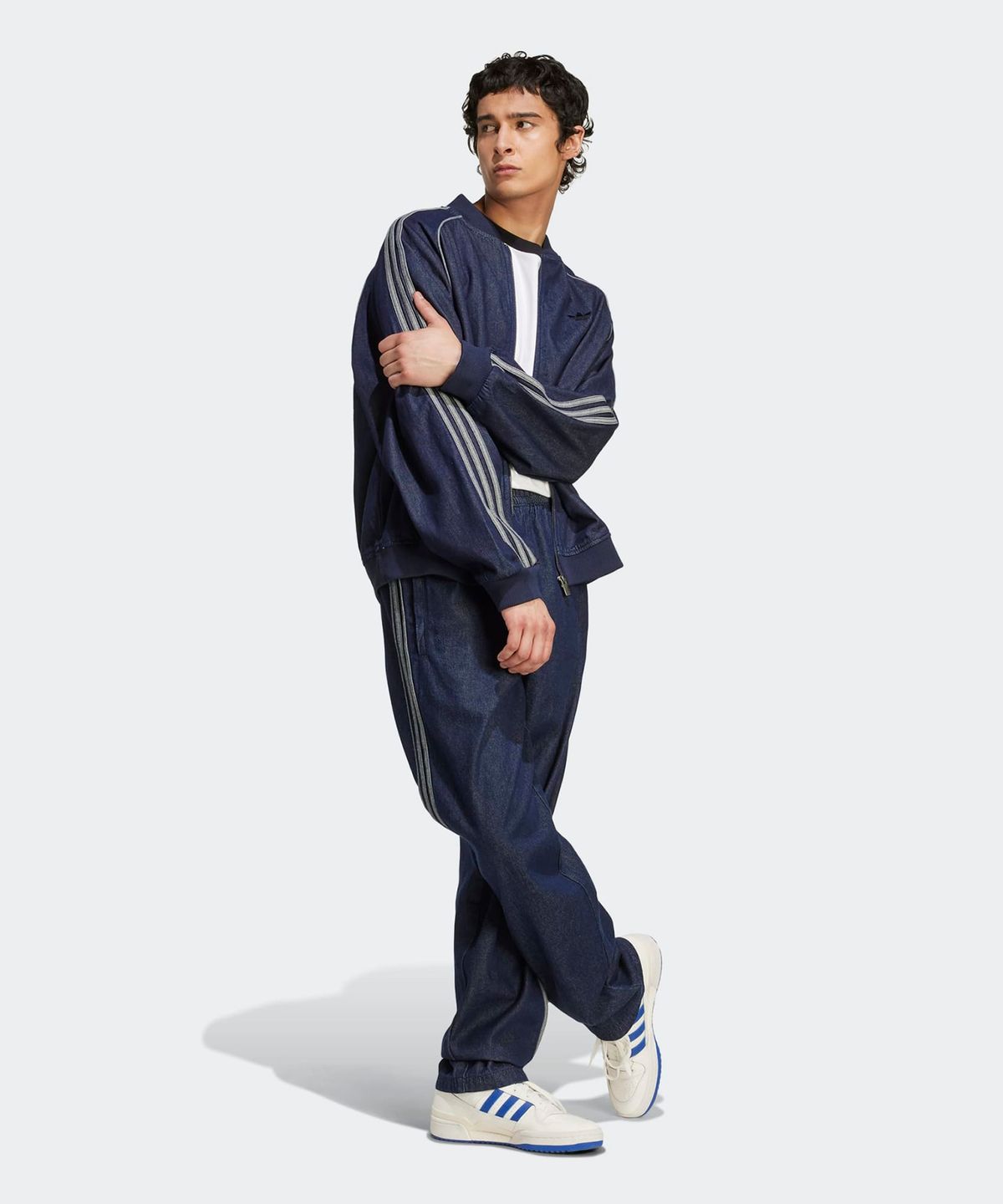 아디다스(ADIDAS) 슈퍼스타 루즈 데님 트랙탑 - 인디고데님 / JX6461