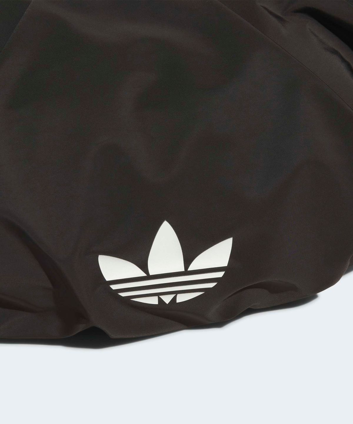 아디다스(ADIDAS) 크링클 버전 라지 사이즈 클라우드 숄더 백 - 블랙 / KA9271