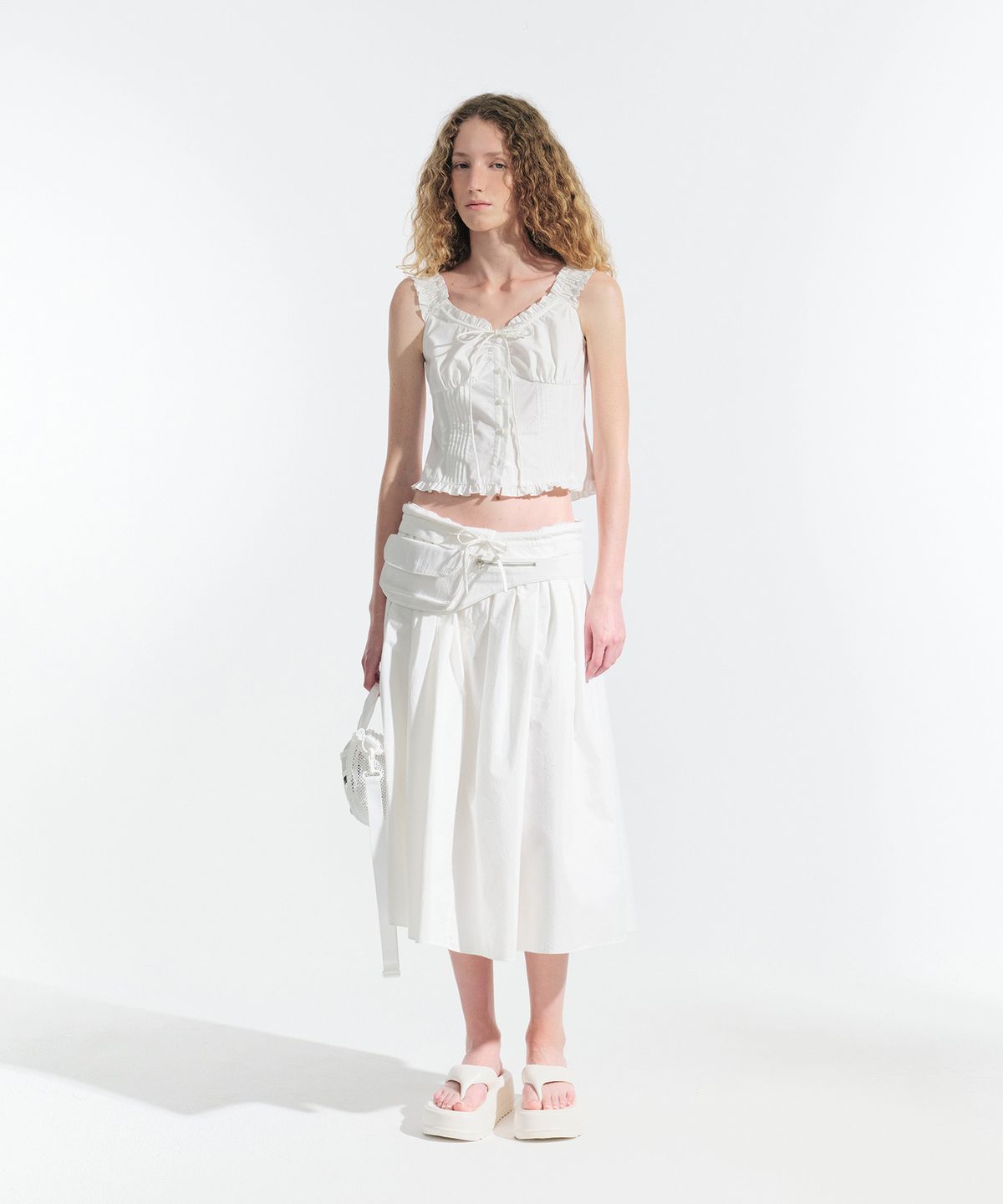 그로브(GROVE) INA SLEEVELESS TOP (WHITE)