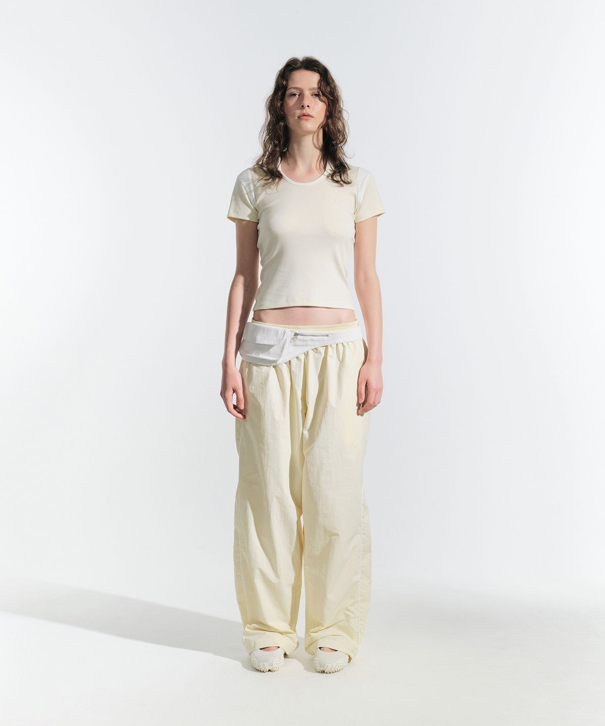 그로브(GROVE) VELA BELT BAG (WHITE)