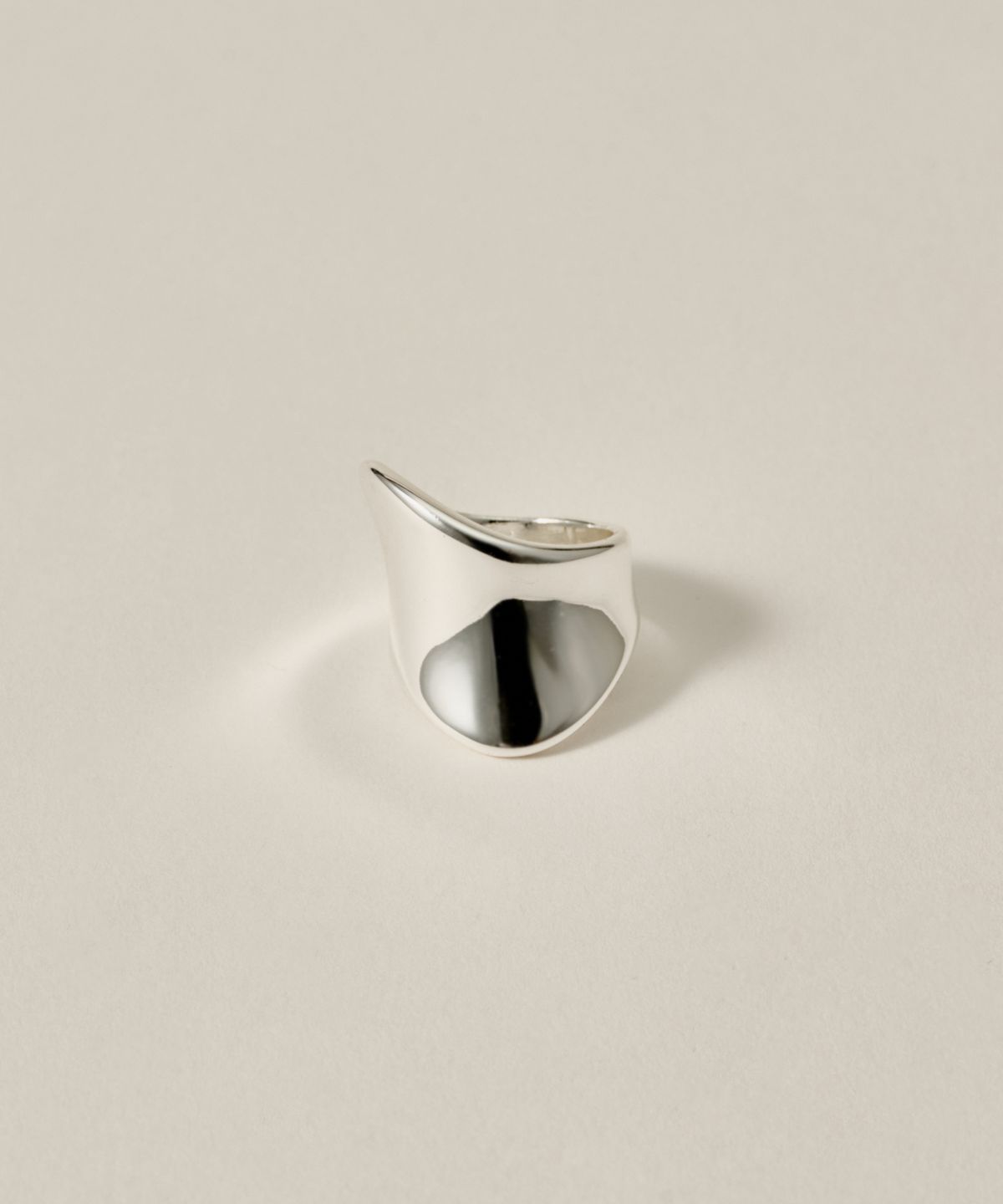 노비스도쿄(NOVICE TOKYO) 웨이브 링  Wave Ring［Stainless］/ Silver