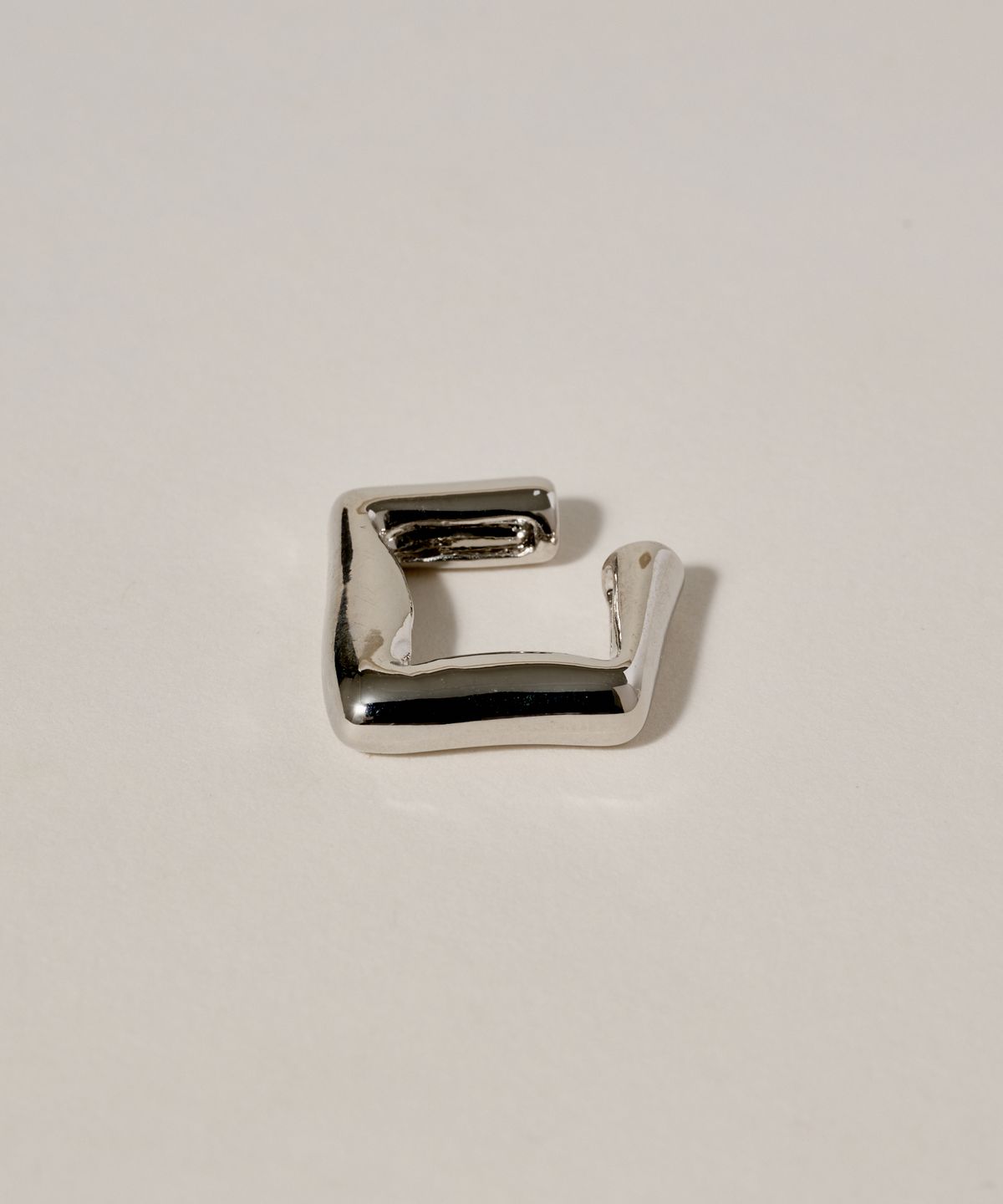 노비스도쿄(NOVICE TOKYO) 스트로 이어 커프 Straw Ear Cuff / Silver